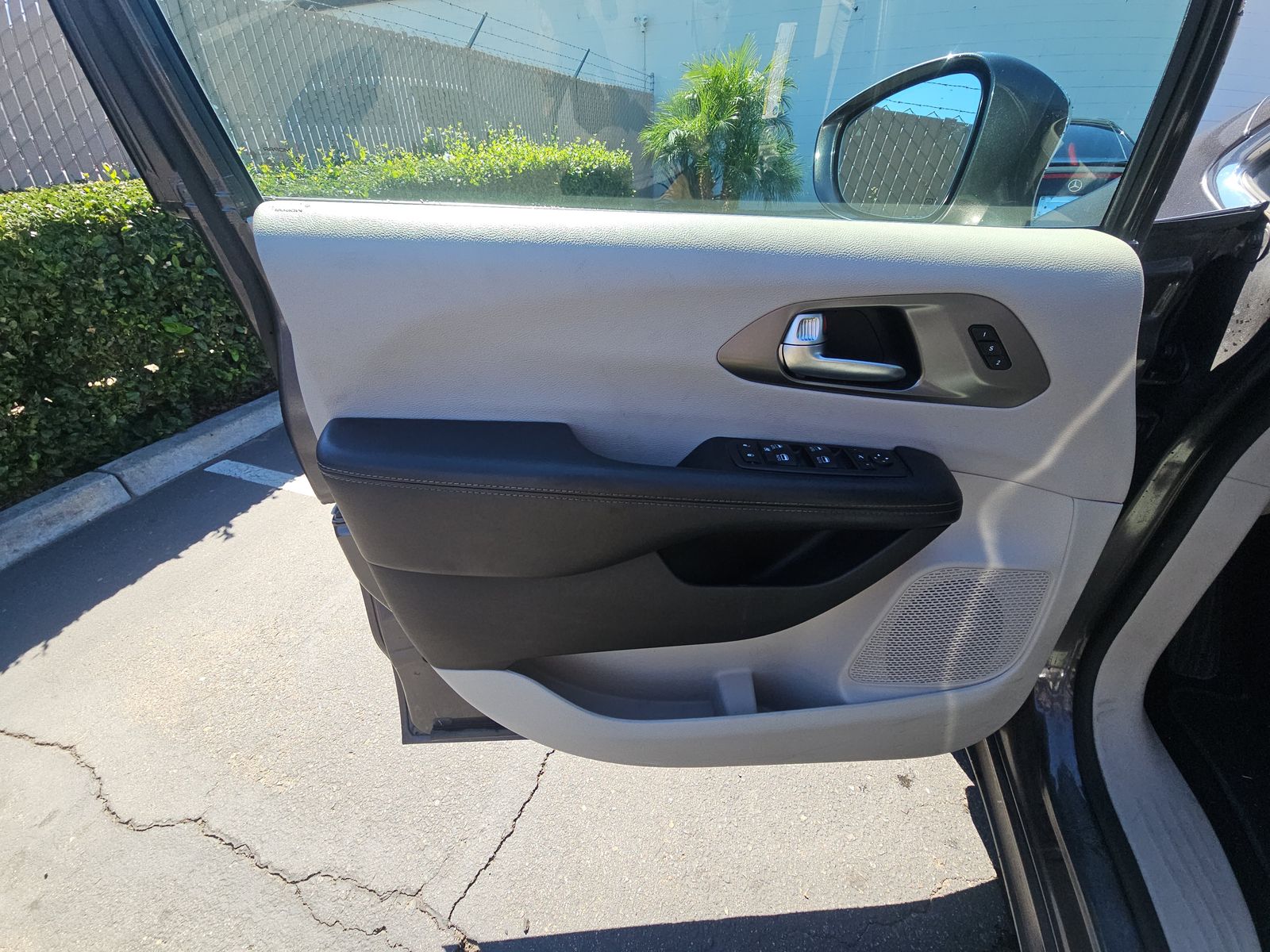 2019 Chrysler Pacifica Limited FWD