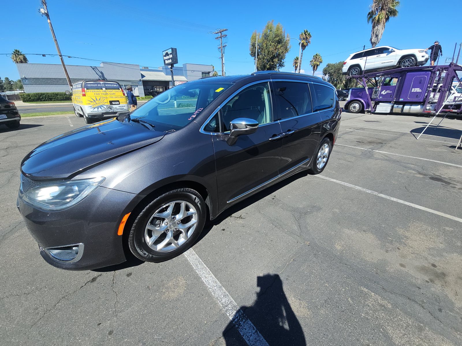 2019 Chrysler Pacifica Limited FWD