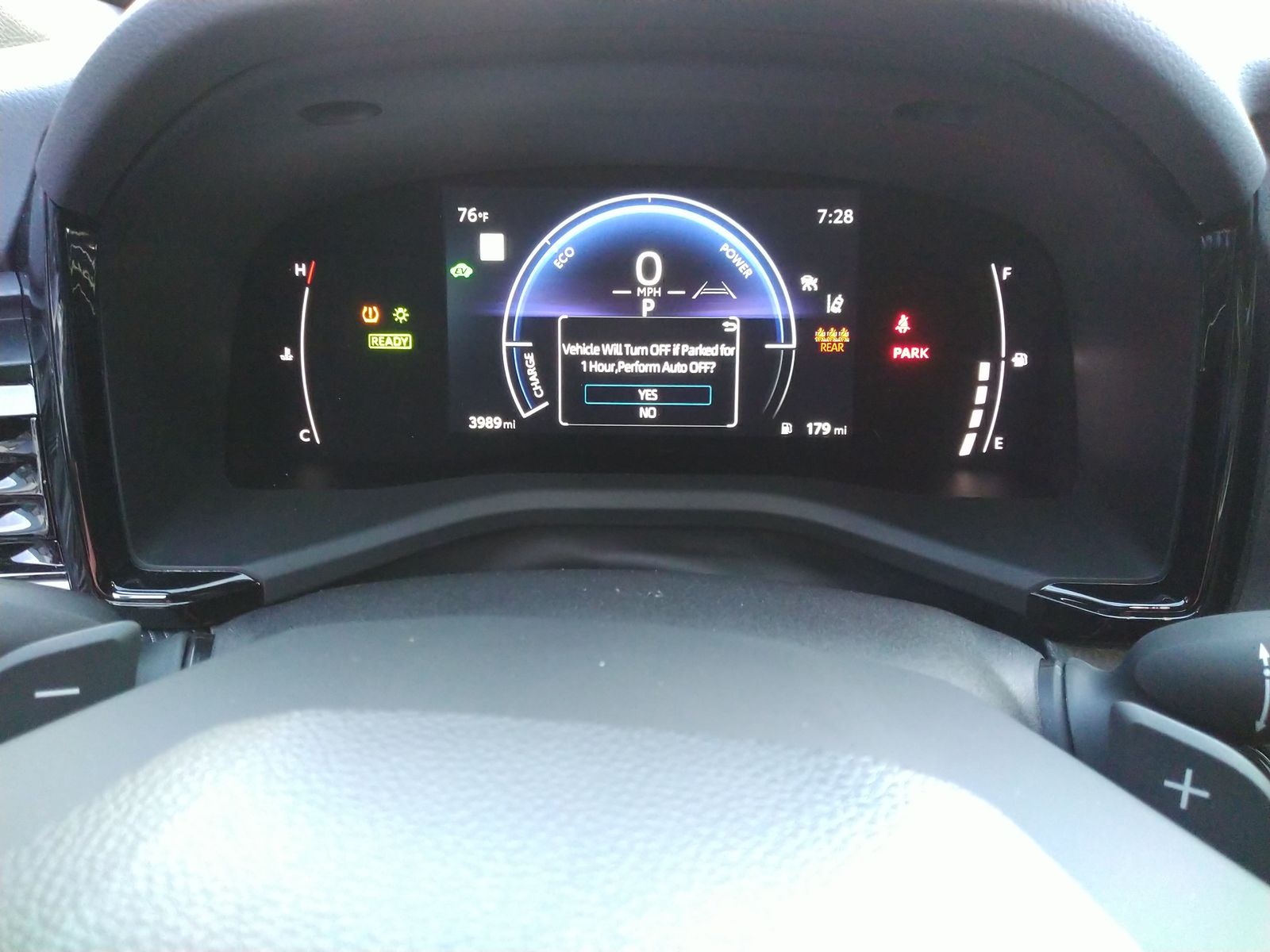 2025 Toyota Camry SE FWD