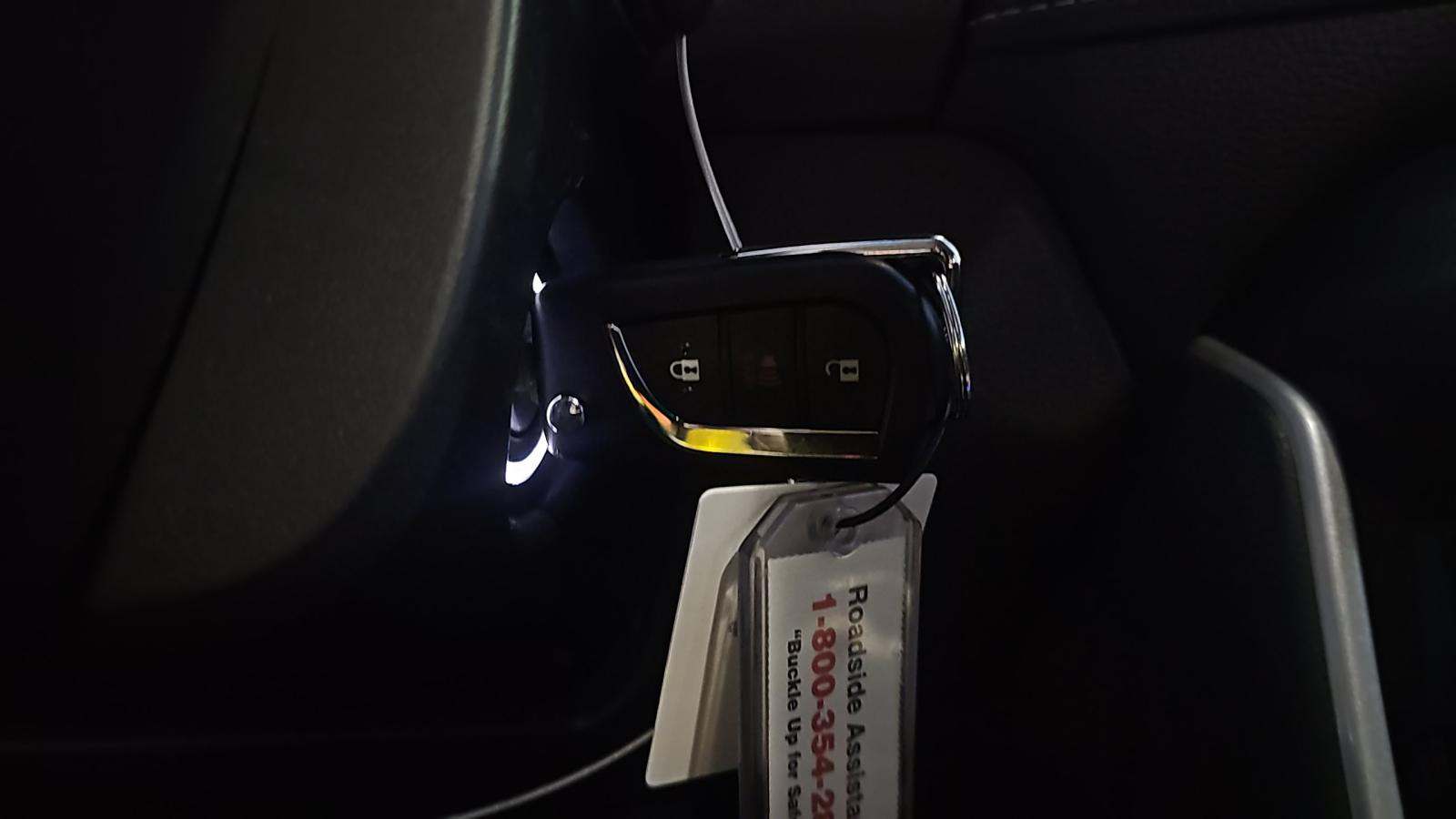 2025 Toyota RAV4 LE FWD