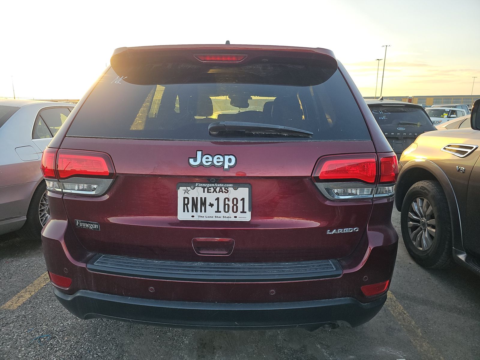 2022 Jeep Grand Cherokee Laredo E RWD