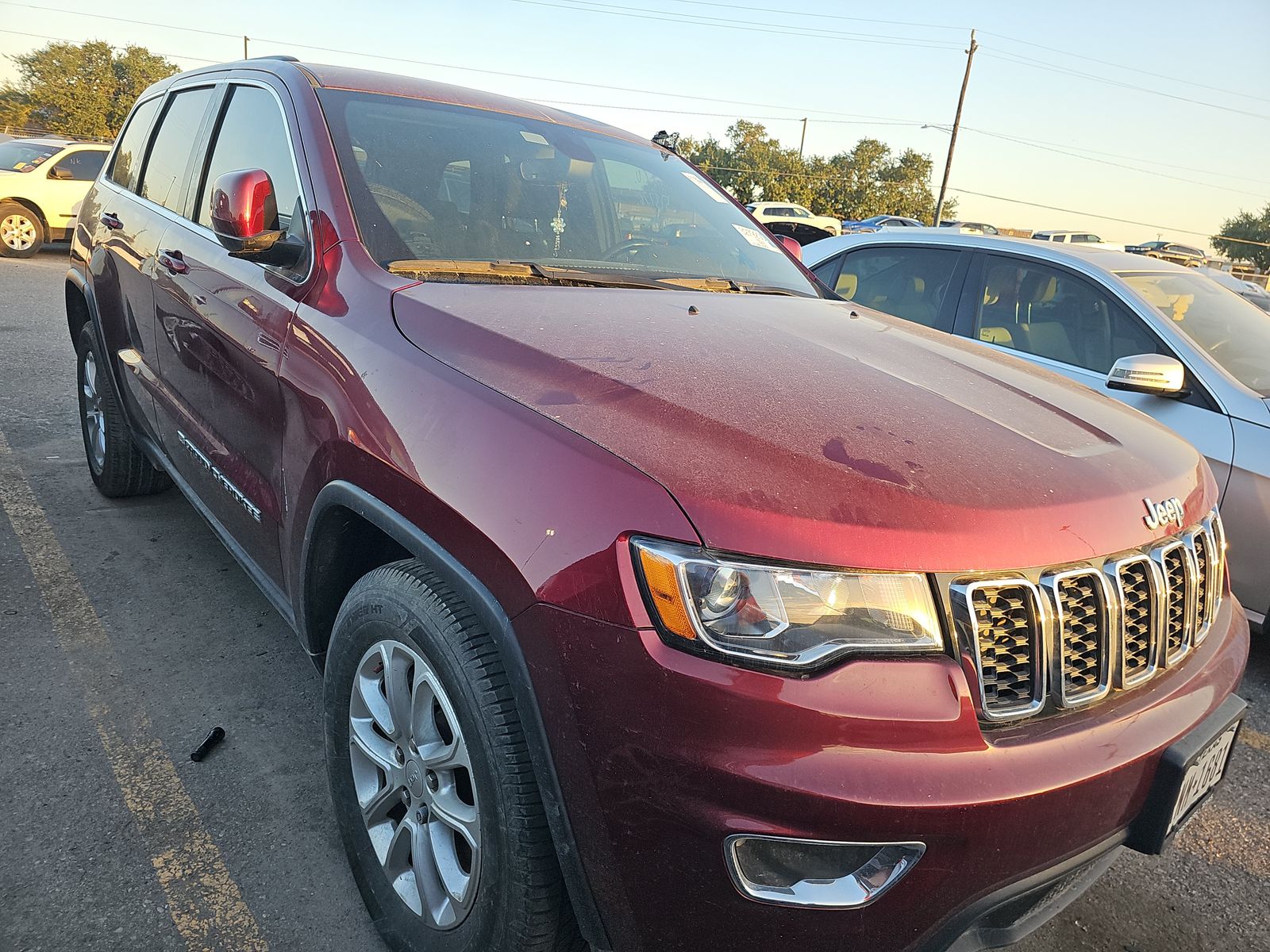 2022 Jeep Grand Cherokee Laredo E RWD