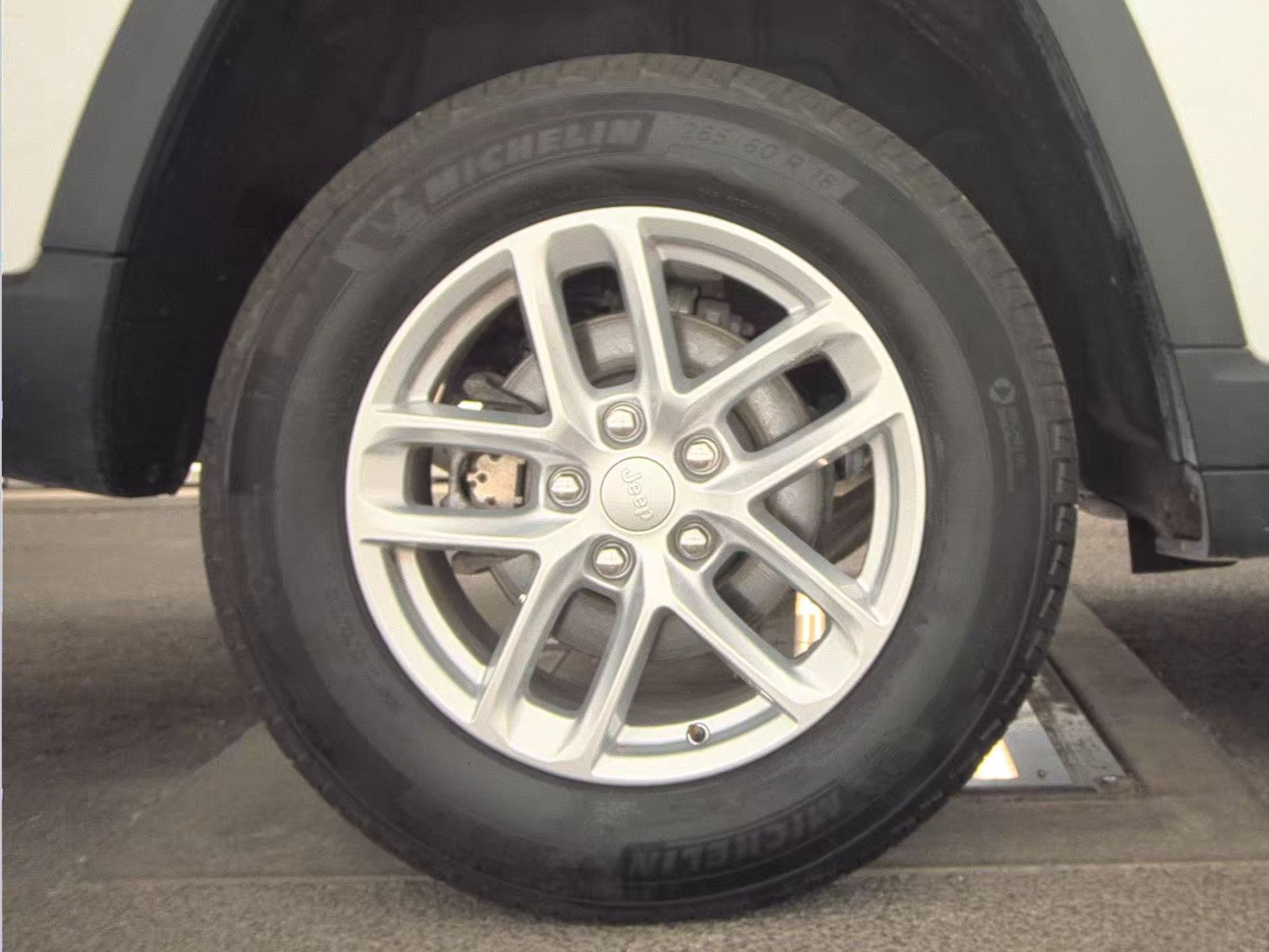 2024 Jeep Grand Cherokee Laredo X RWD