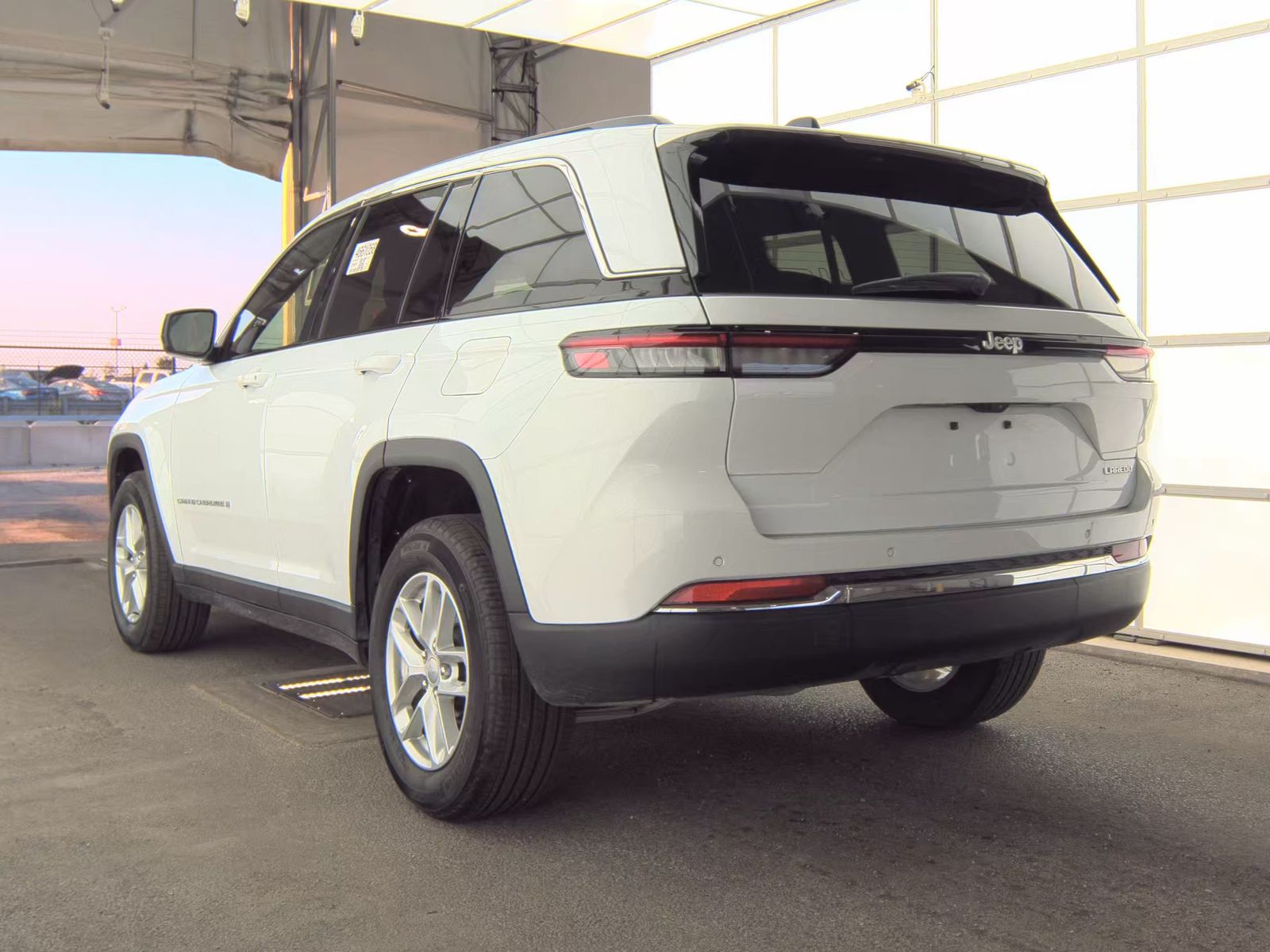 2024 Jeep Grand Cherokee Laredo X RWD