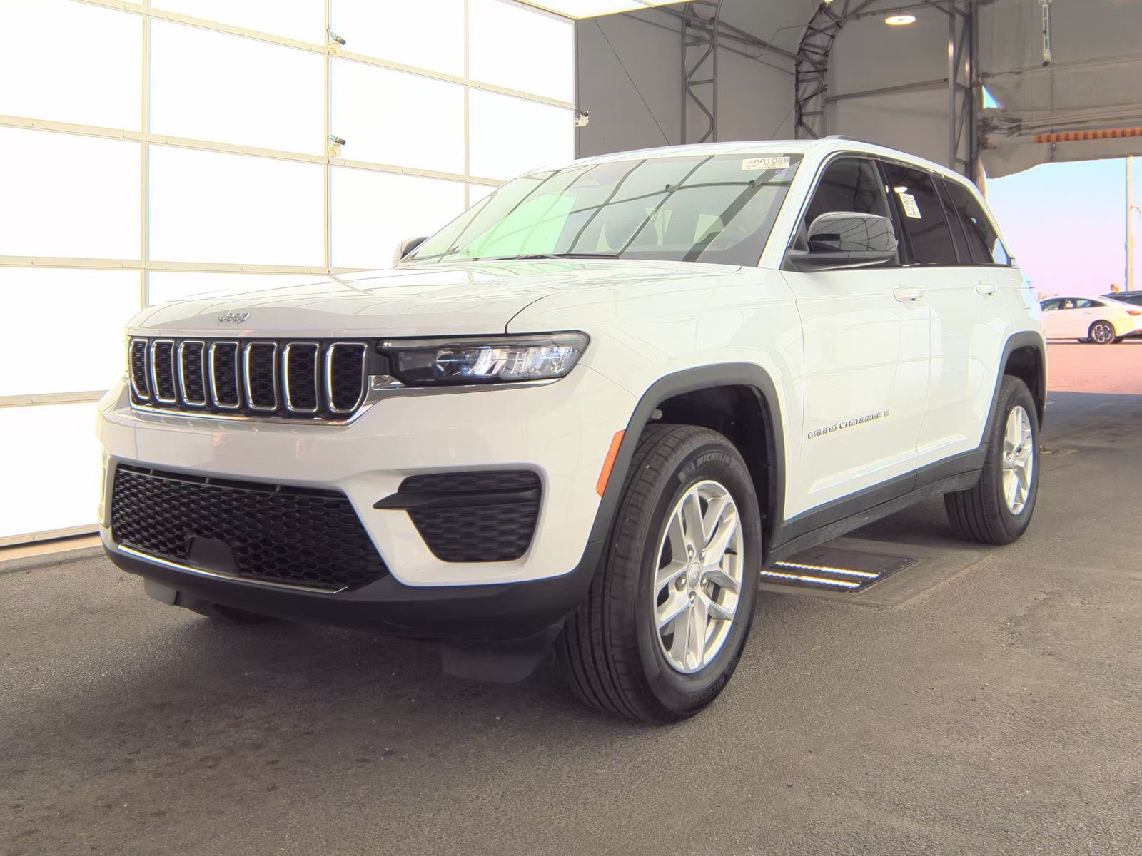 2024 Jeep Grand Cherokee Laredo X RWD