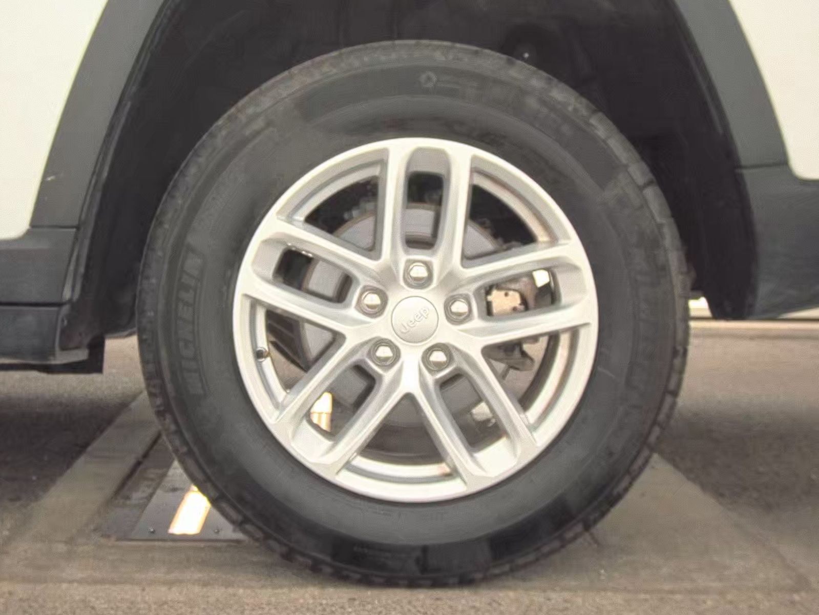 2024 Jeep Grand Cherokee Laredo X RWD