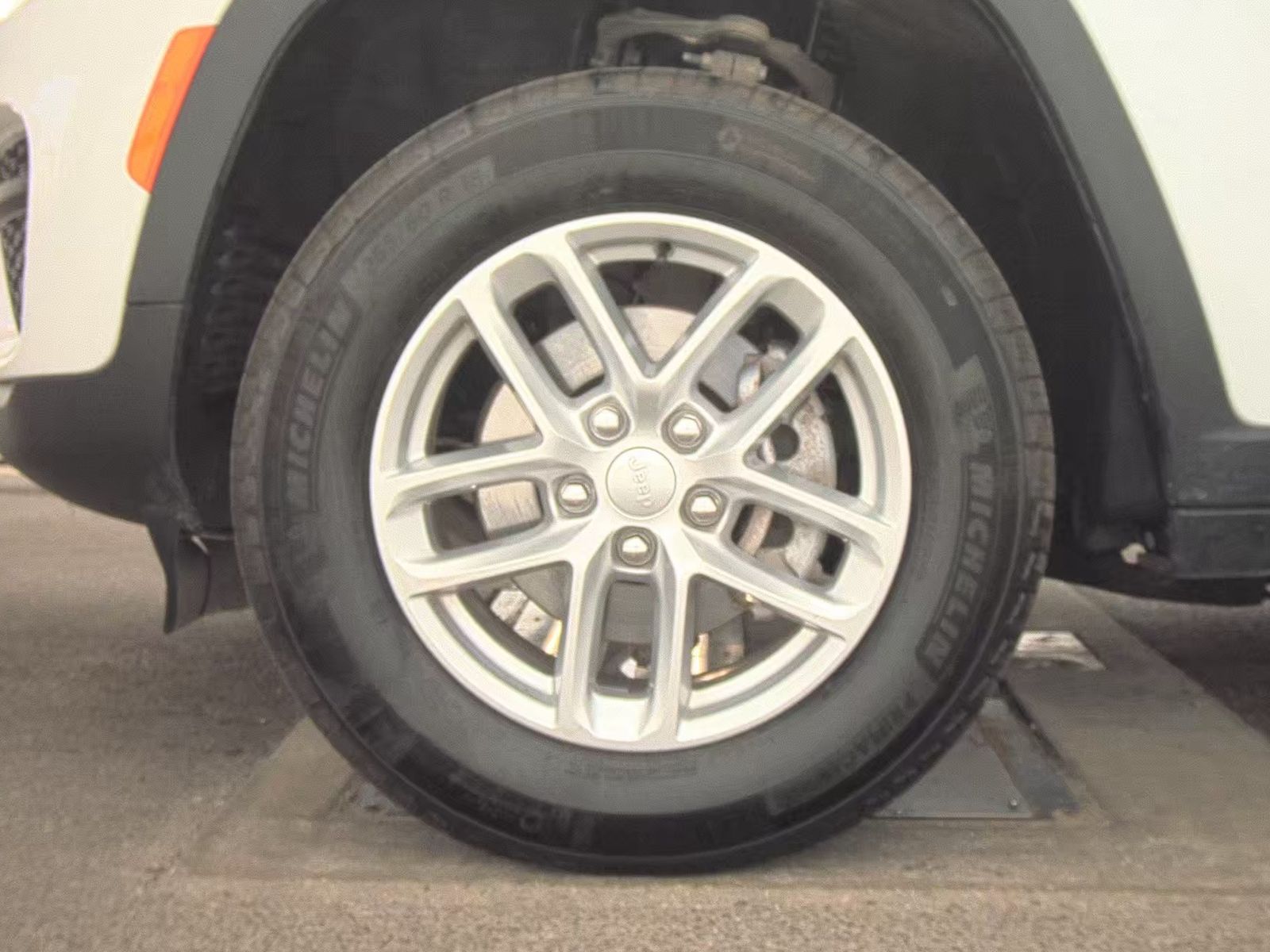 2024 Jeep Grand Cherokee Laredo X RWD