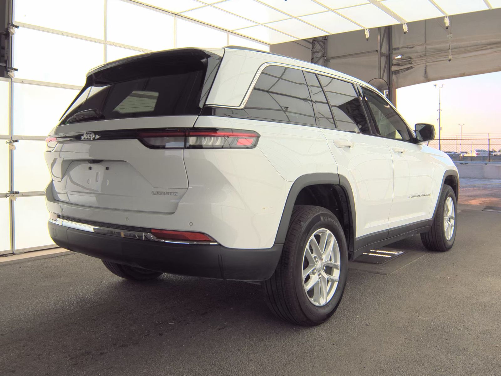 2024 Jeep Grand Cherokee Laredo X RWD