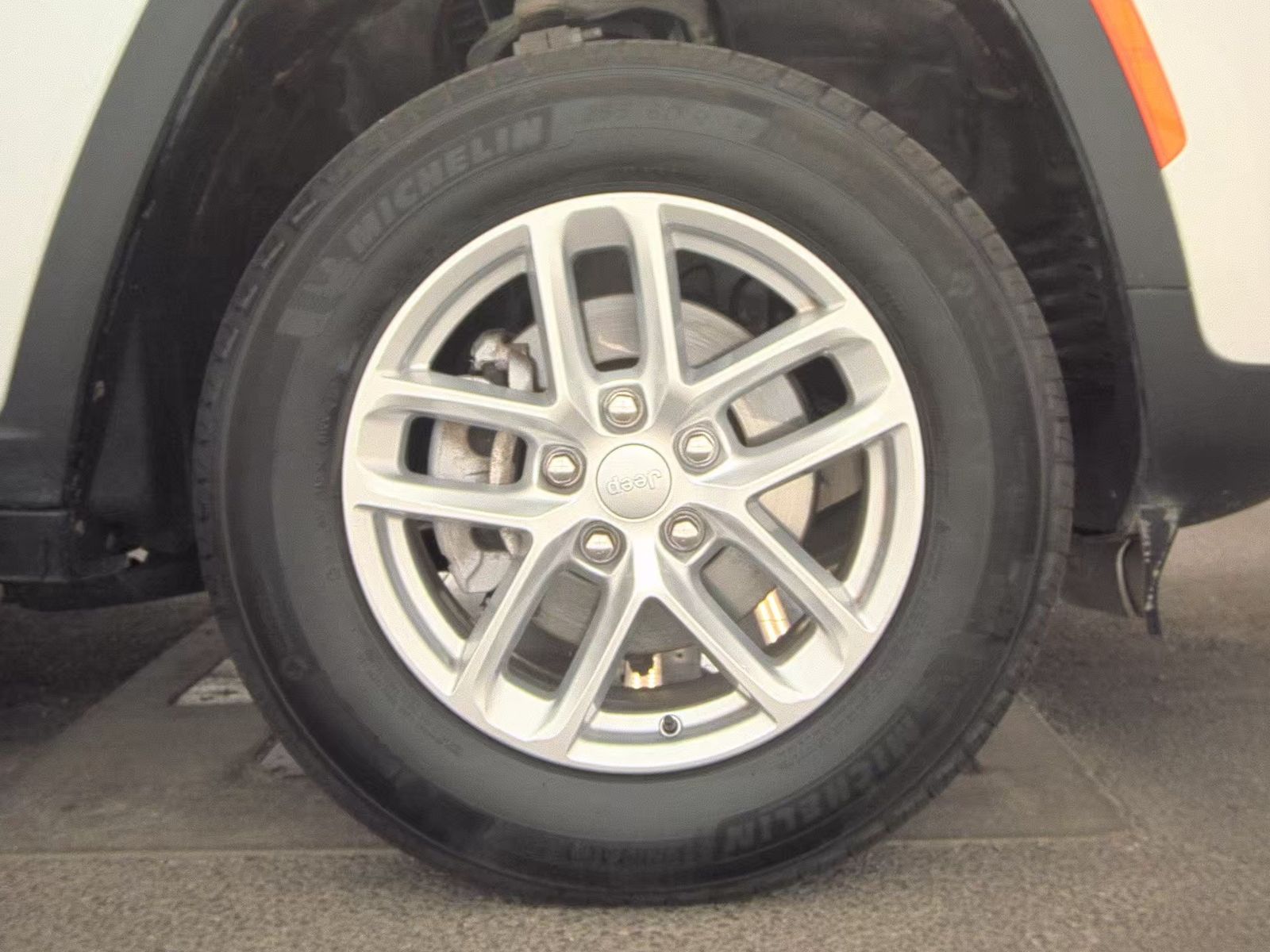 2024 Jeep Grand Cherokee Laredo X RWD