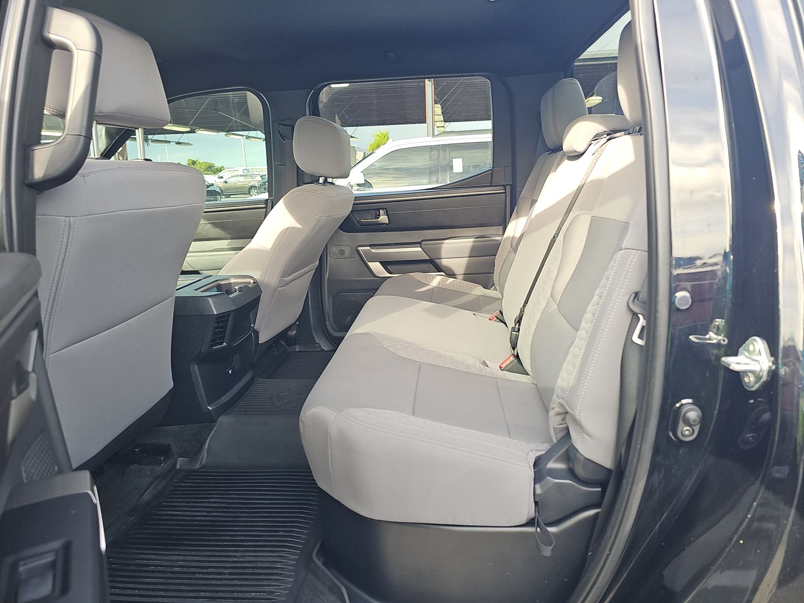 2025 Toyota Tundra SR5 AWD