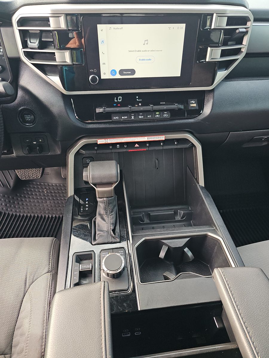 2025 Toyota Tundra SR5 AWD