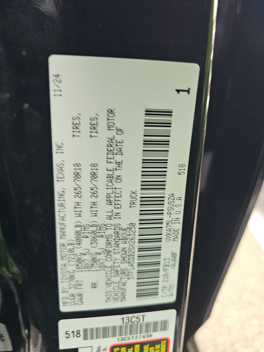 2025 Toyota Tundra SR5 AWD