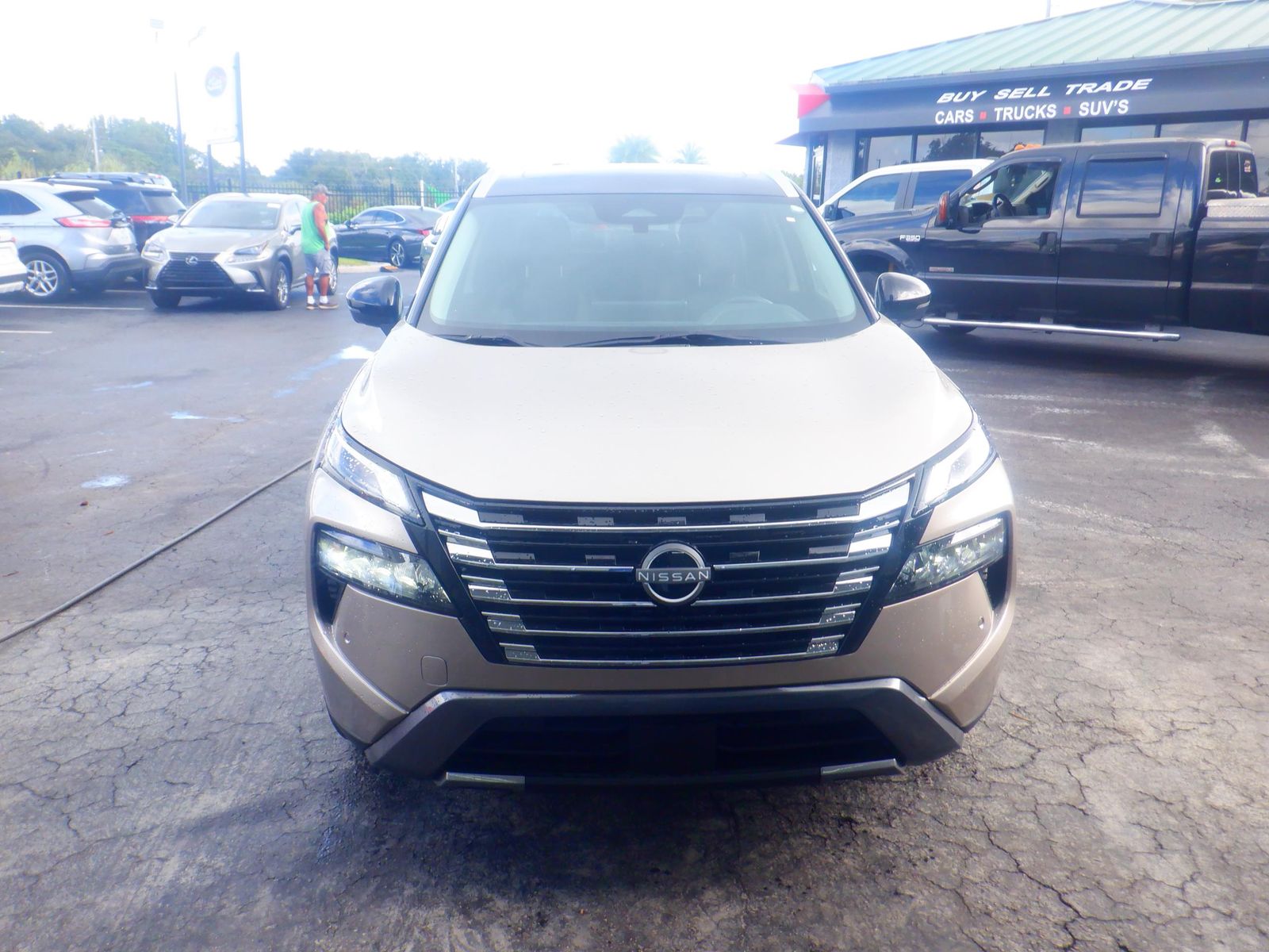 2024 Nissan Rogue SL FWD