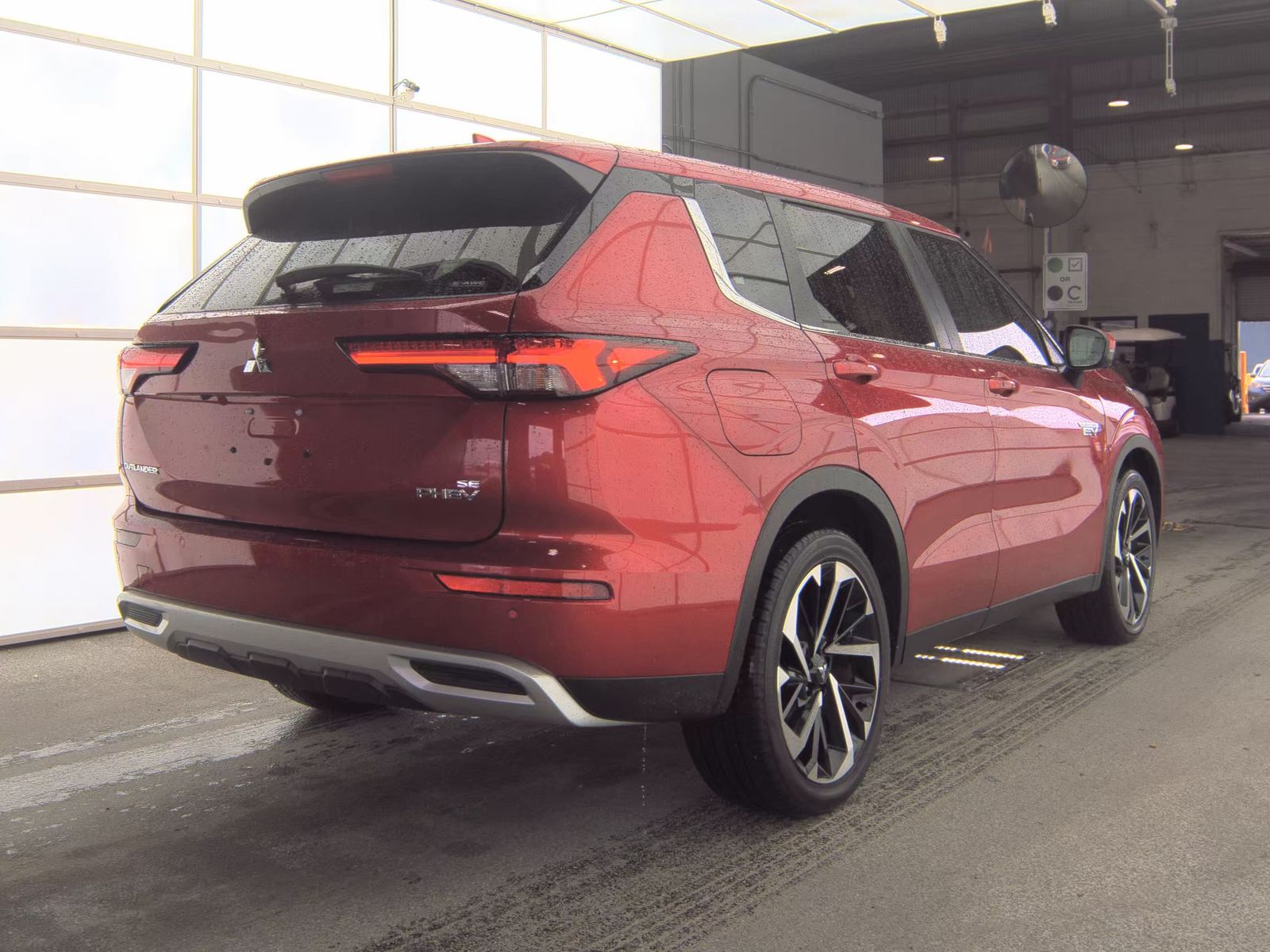 2024 Mitsubishi Outlander PHEV SE AWD