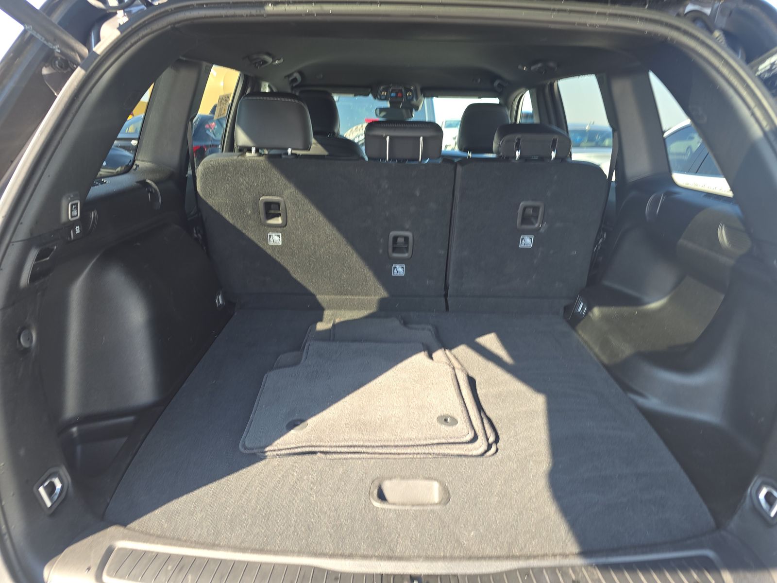 2024 Jeep Grand Cherokee Altitude AWD