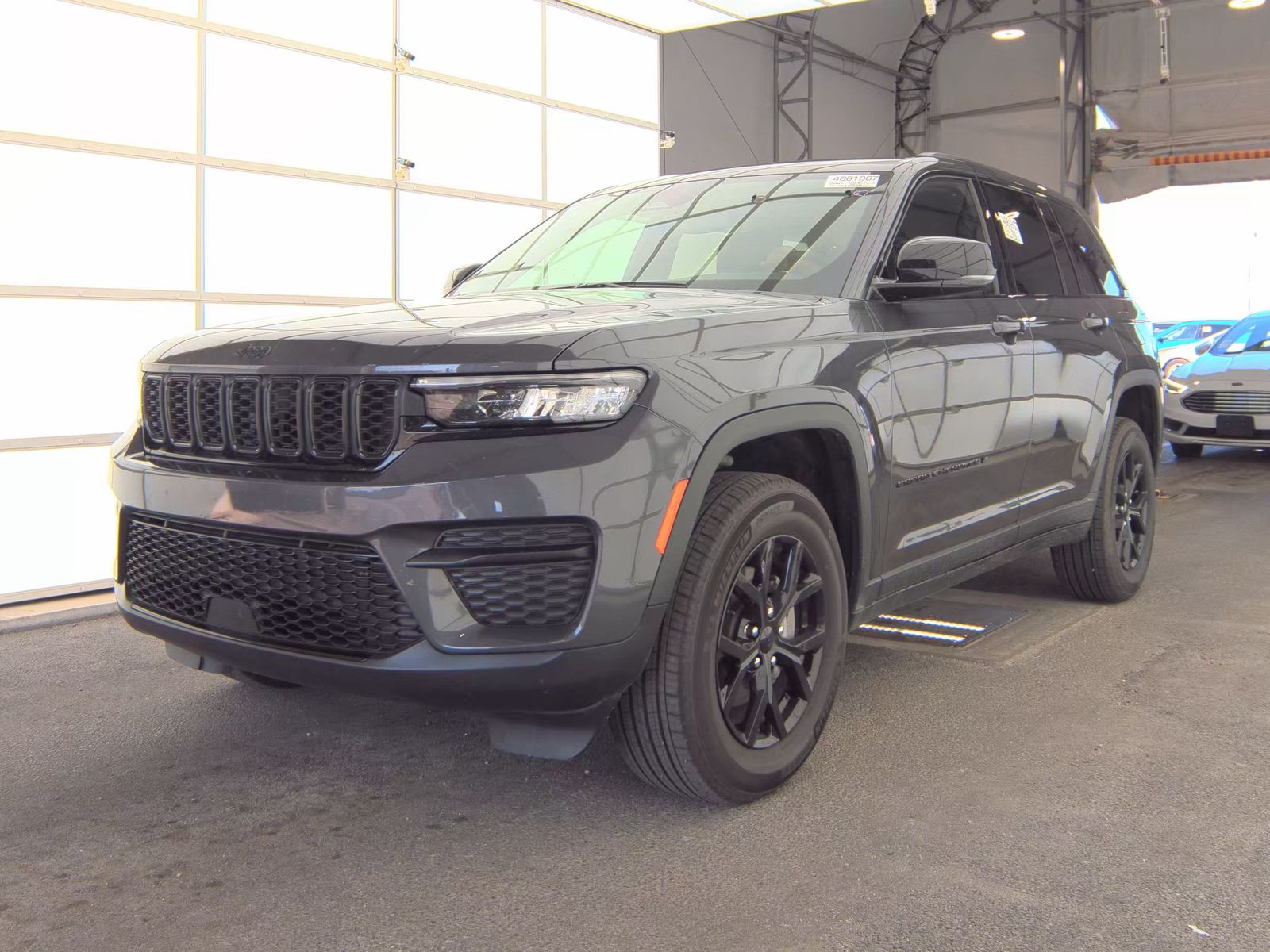 2024 Jeep Grand Cherokee Altitude AWD