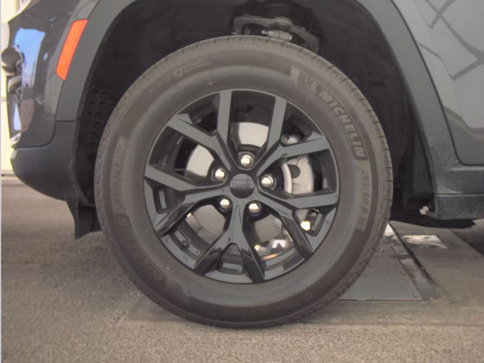 2024 Jeep Grand Cherokee Altitude AWD