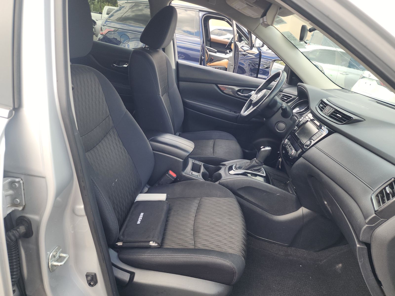 2018 Nissan Rogue SV FWD