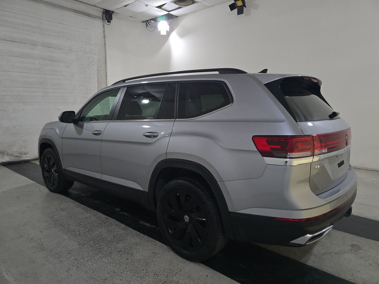 2024 Volkswagen Atlas 2.0T SE FWD