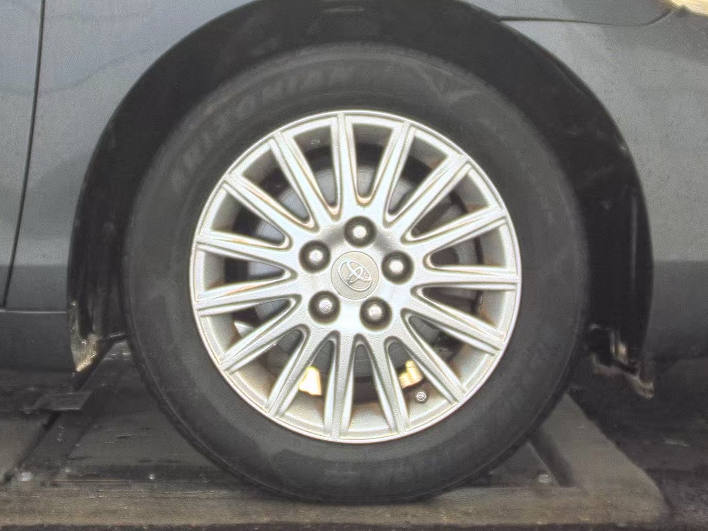 2011 Toyota Camry LE FWD