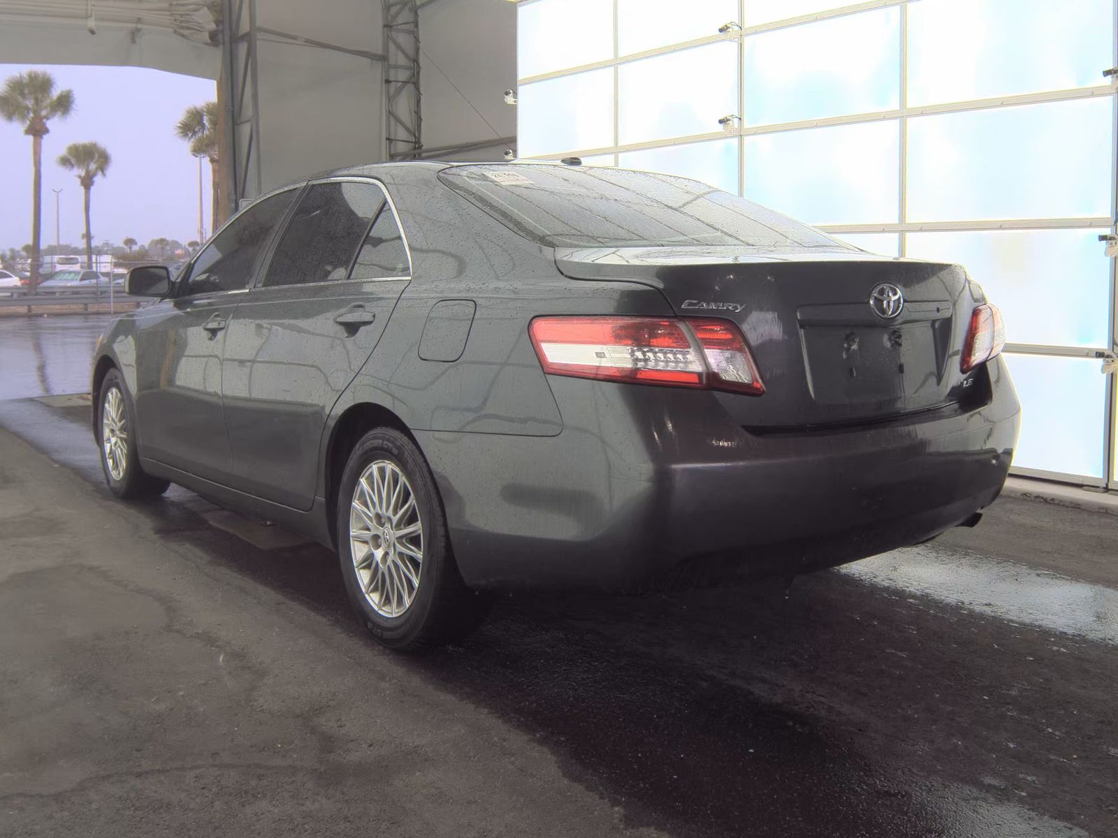2011 Toyota Camry LE FWD
