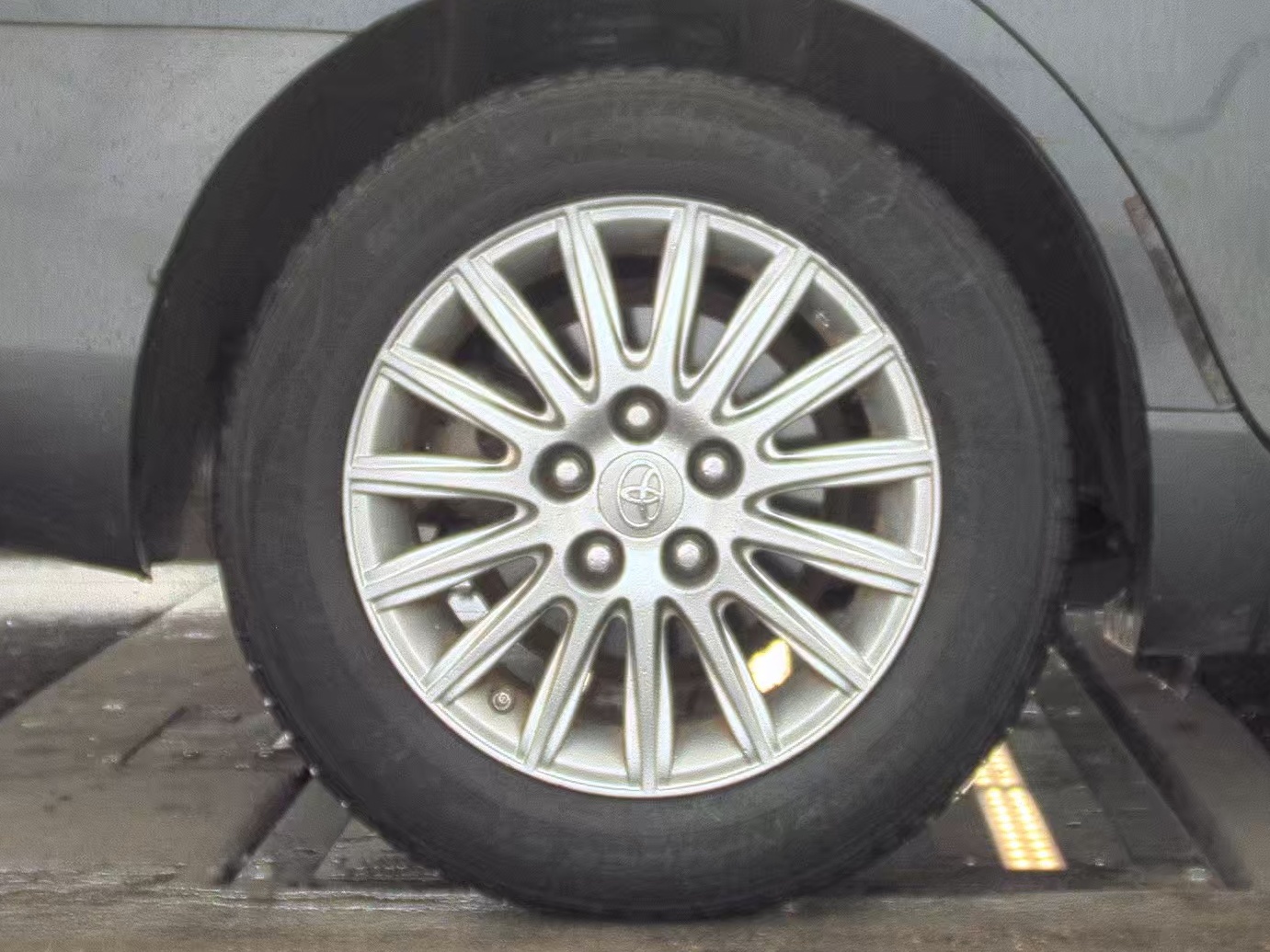 2011 Toyota Camry LE FWD