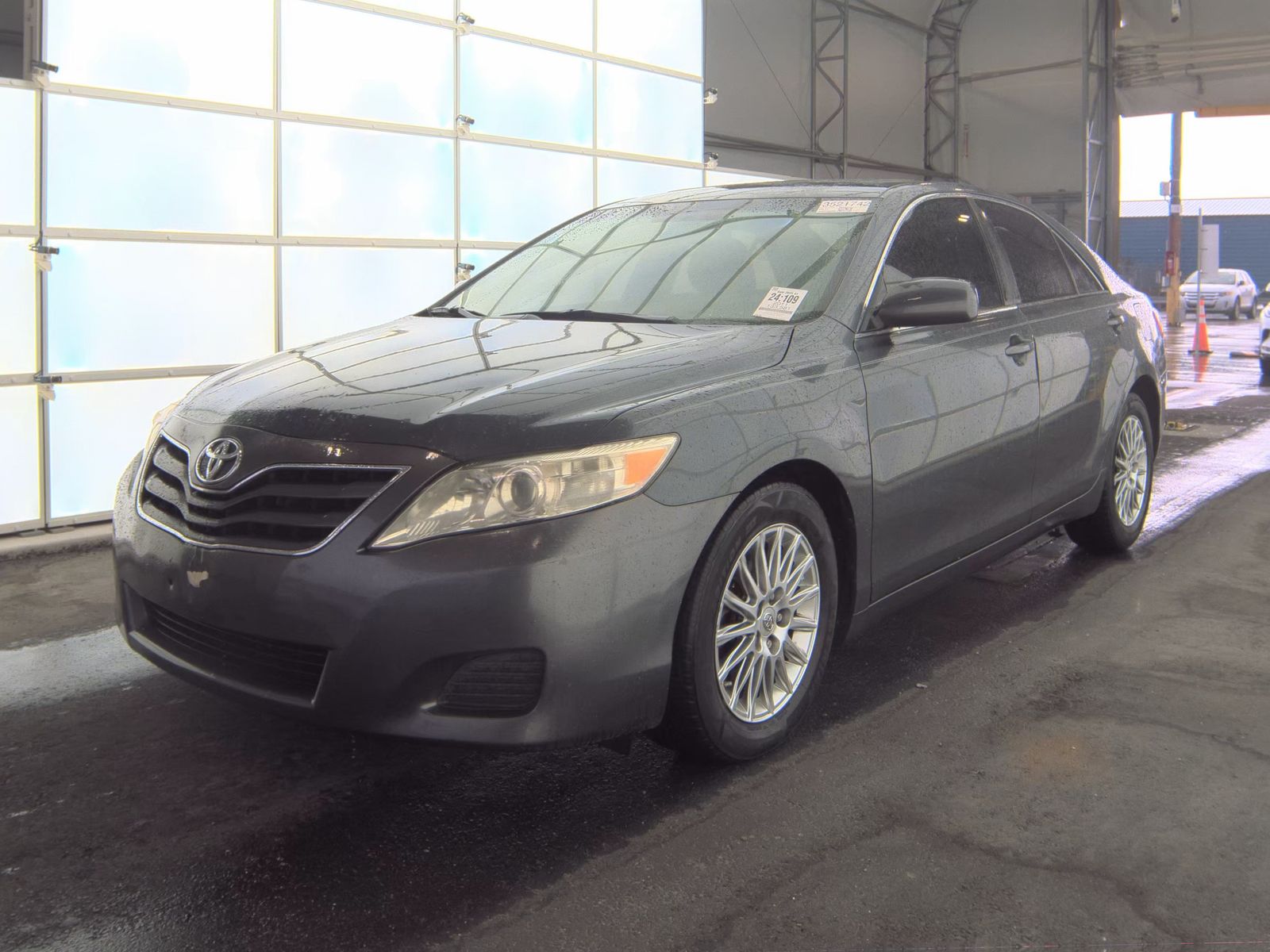 2011 Toyota Camry LE FWD