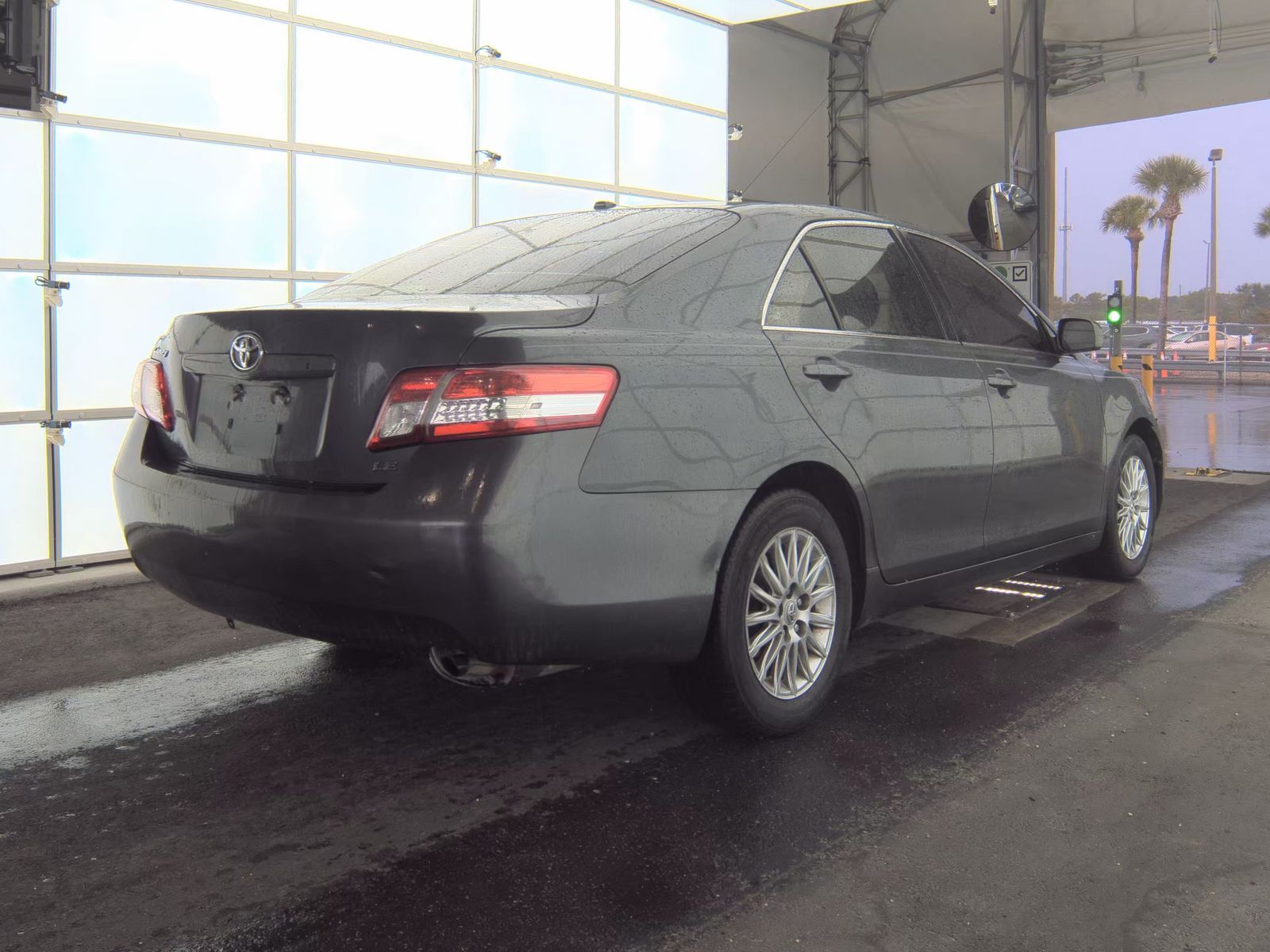 2011 Toyota Camry LE FWD