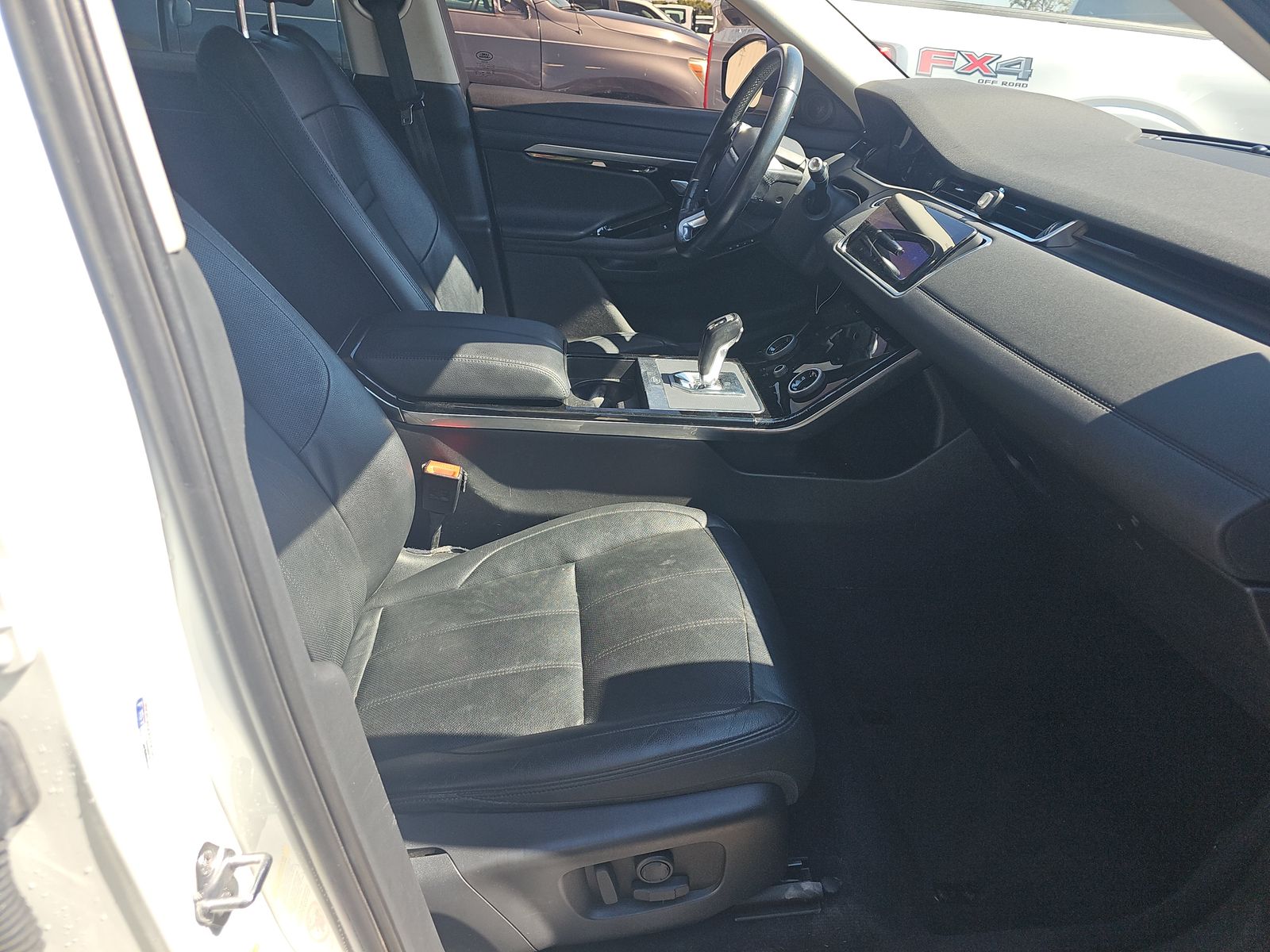 2020 Land Rover Range Rover Evoque SE AWD