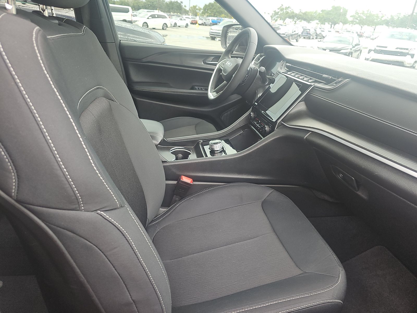 2024 Jeep Grand Cherokee Laredo X AWD