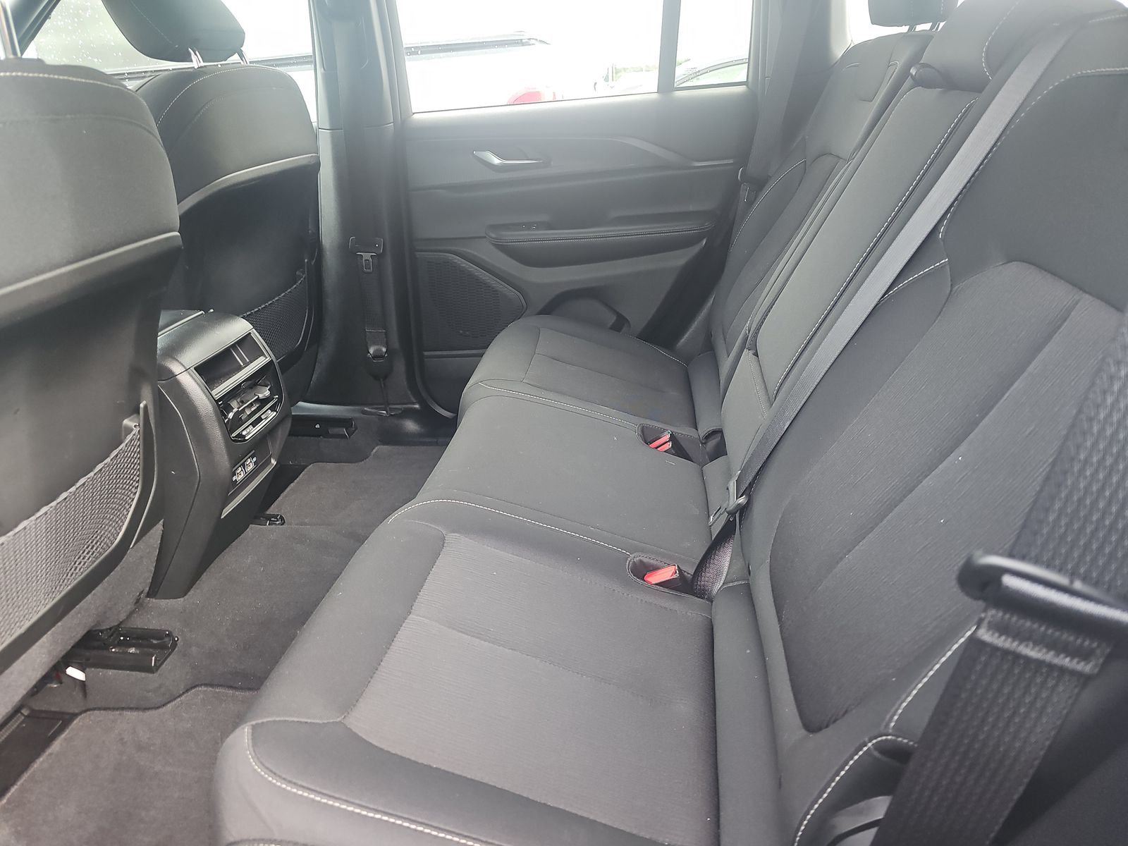 2024 Jeep Grand Cherokee Laredo X AWD