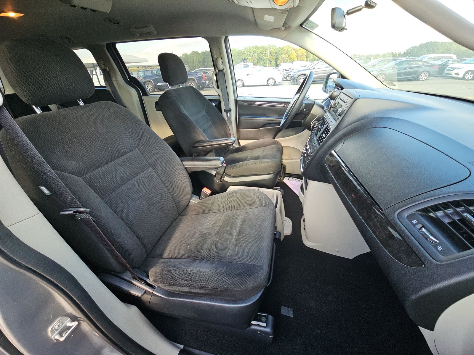 2016 Dodge Grand Caravan SE FWD