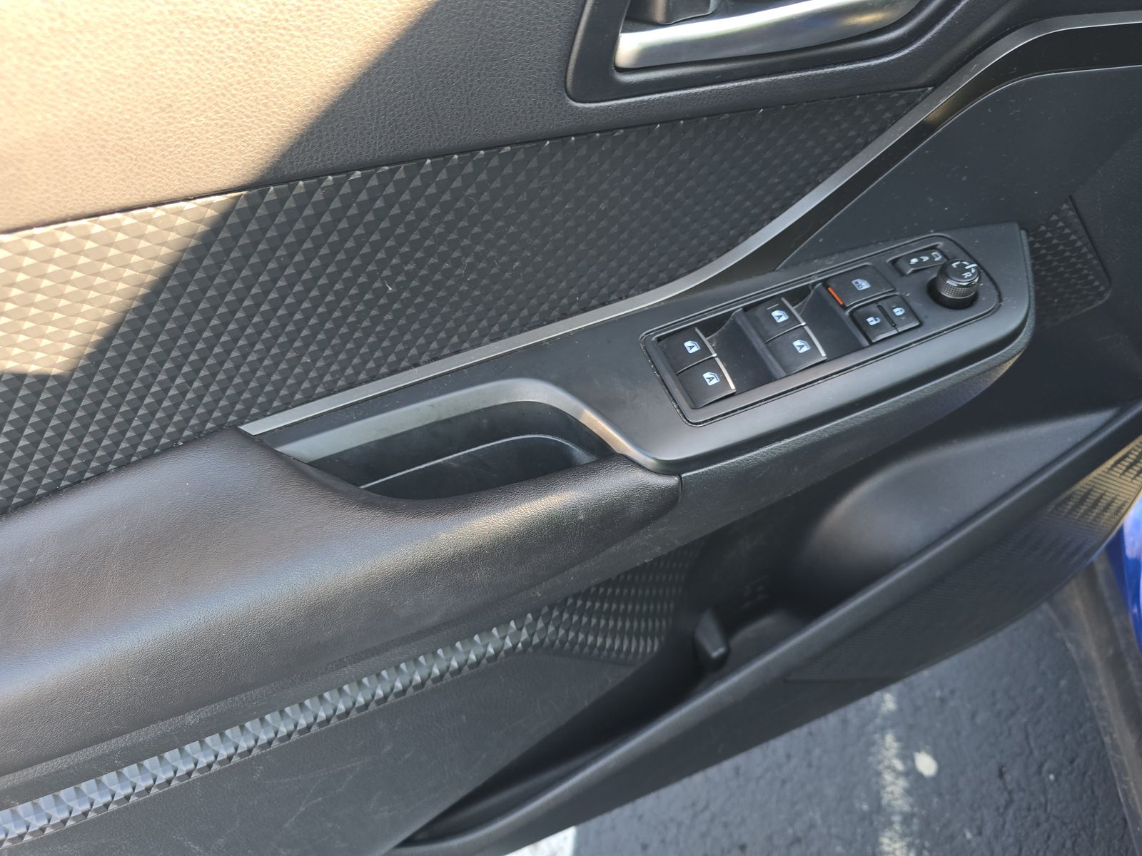 2018 Toyota C-HR XLE Premium FWD