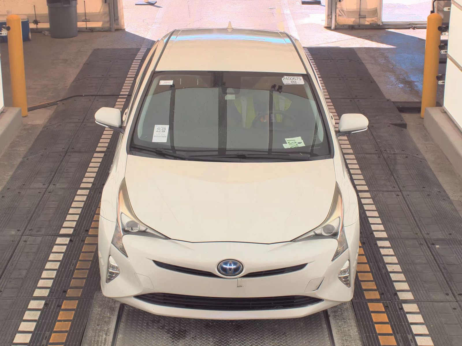 2017 Toyota Prius Three Touring FWD