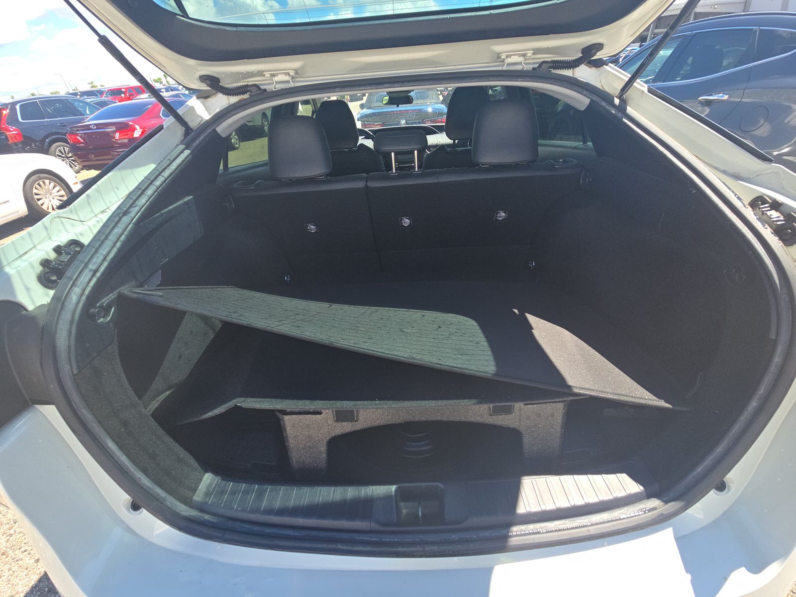 2017 Toyota Prius Three Touring FWD
