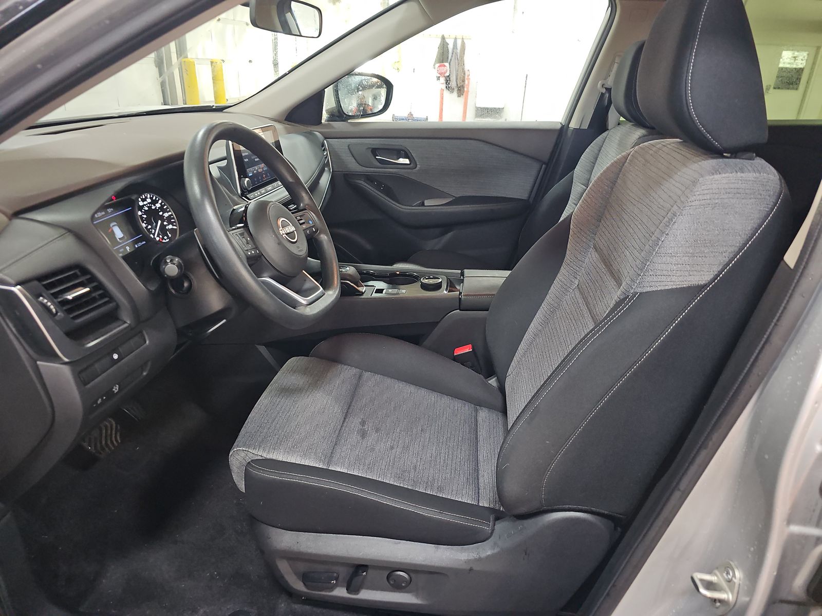 2023 Nissan Rogue SV AWD