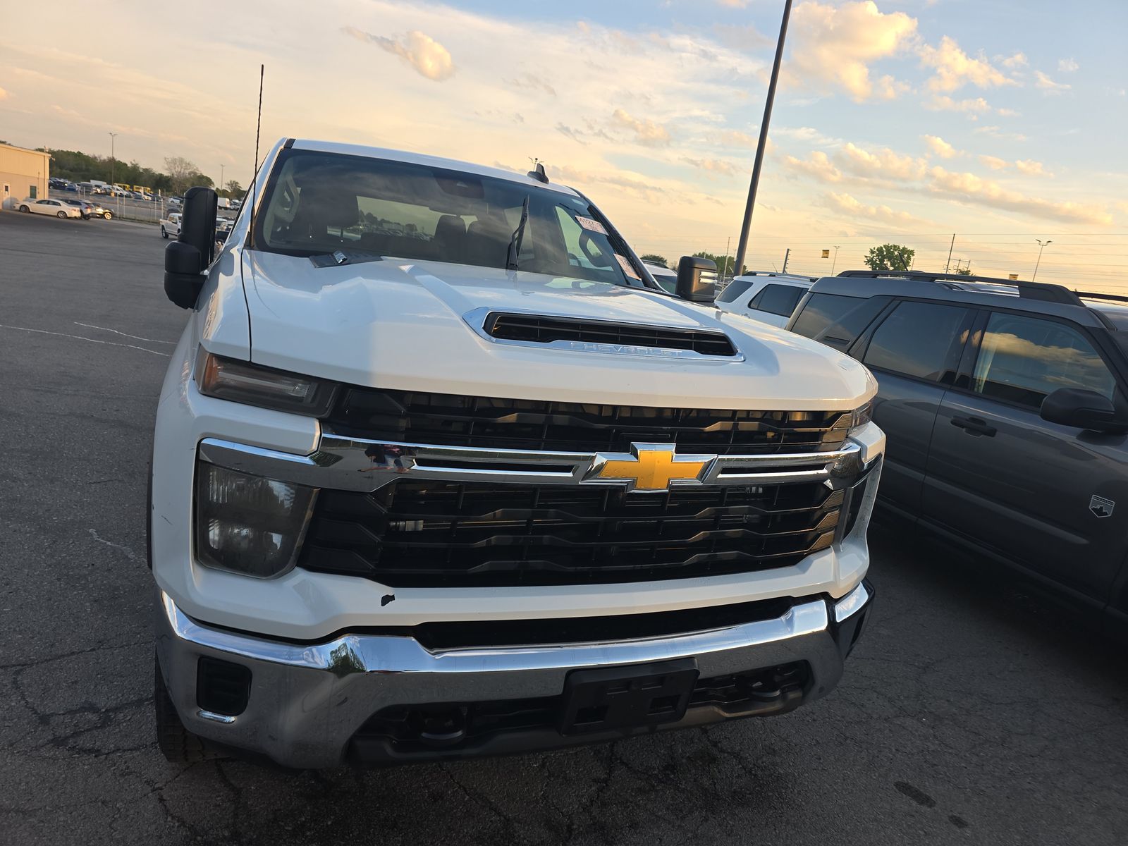 2024 Chevrolet Silverado 3500HD LT AWD