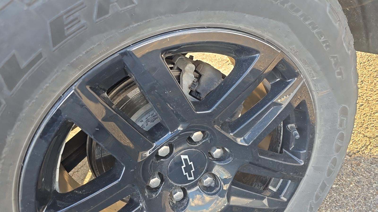 2023 Chevrolet Silverado 1500 Custom AWD