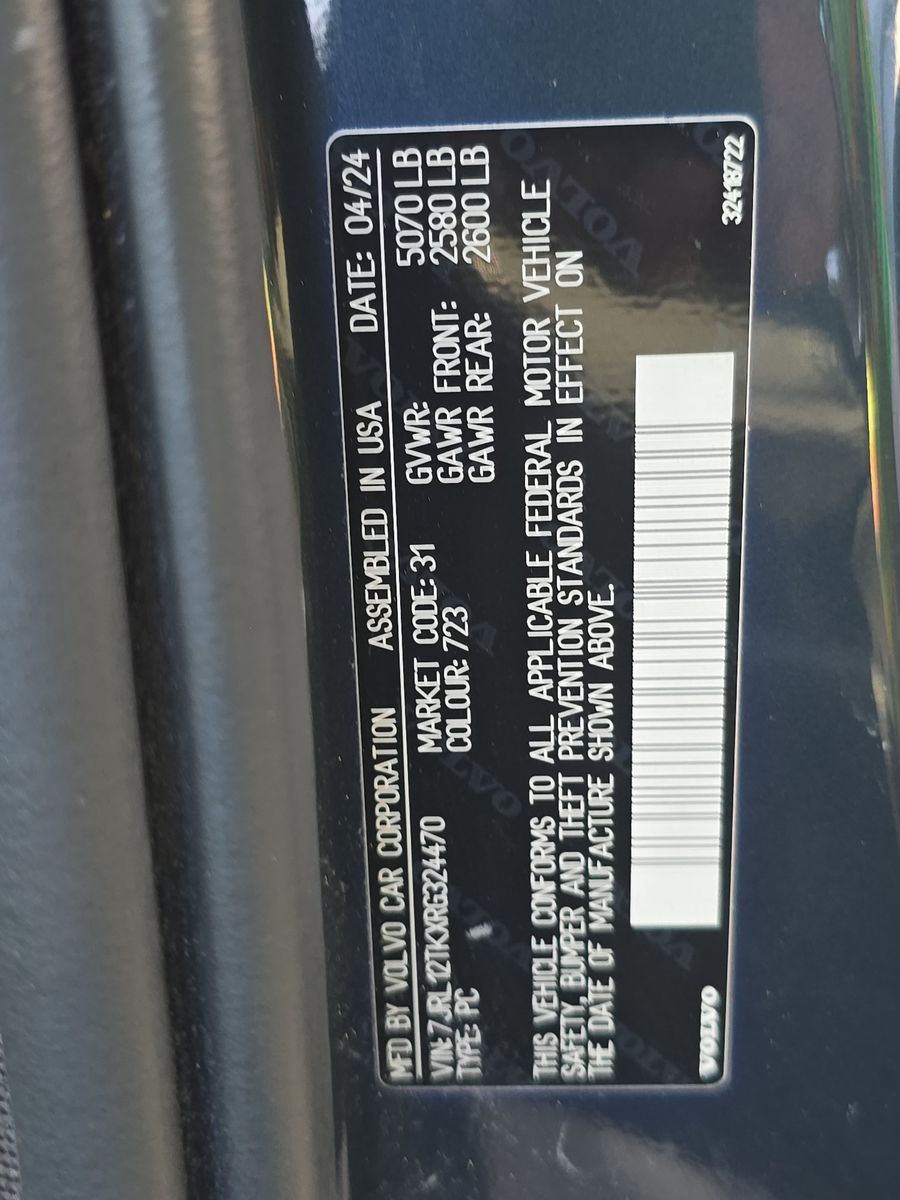 2024 Volvo S60 B5 Core AWD