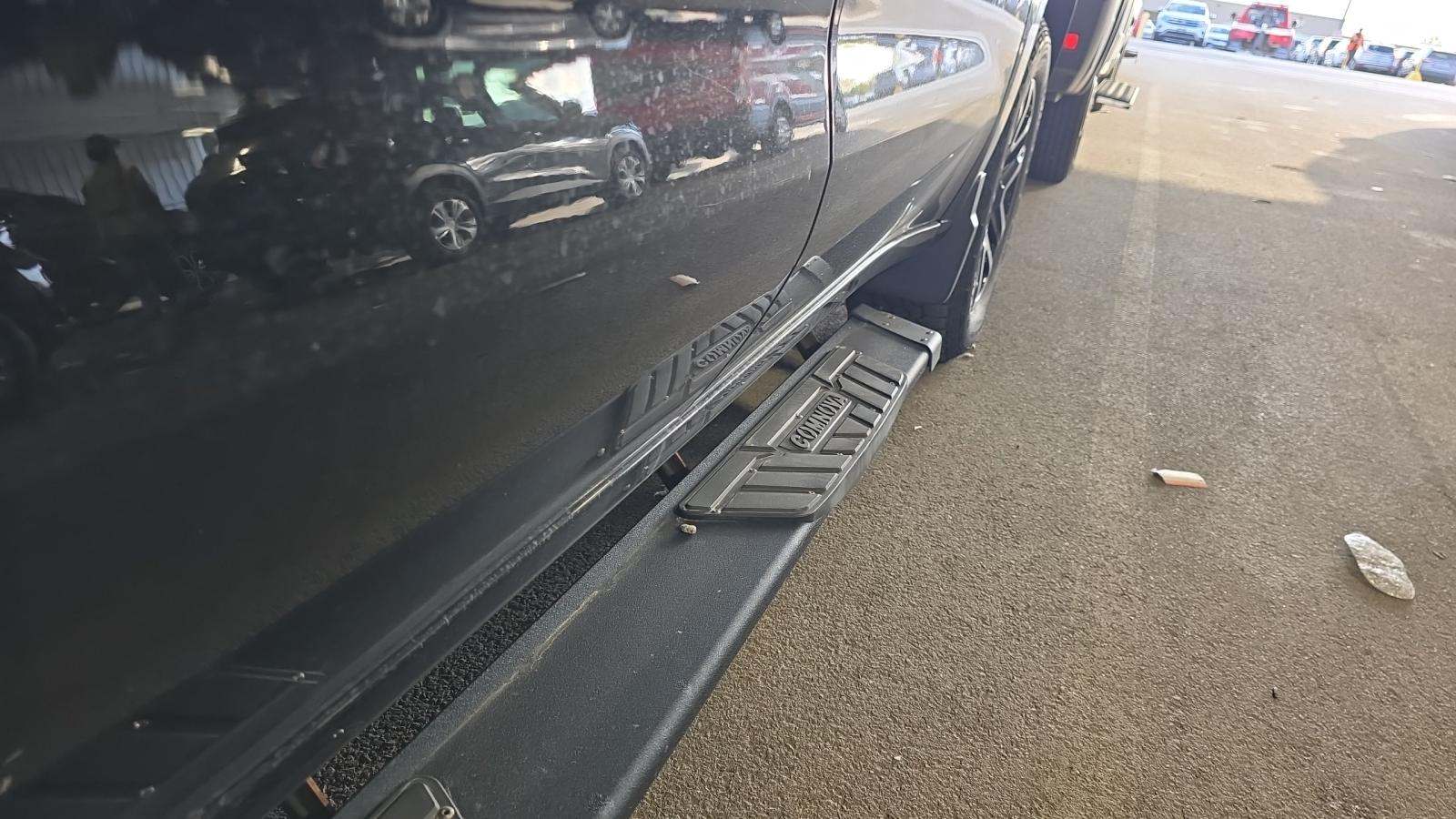 2023 Chevrolet Silverado 1500 RST AWD