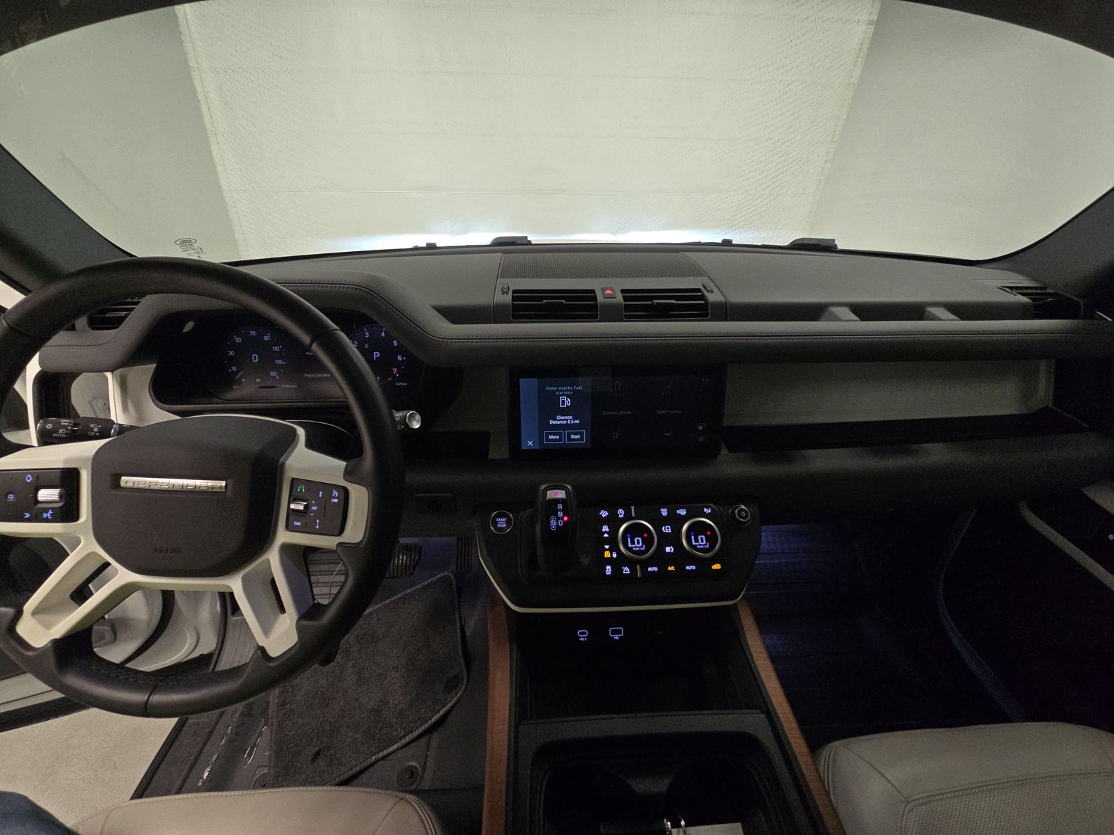 2023 Land Rover Defender 110 SE AWD