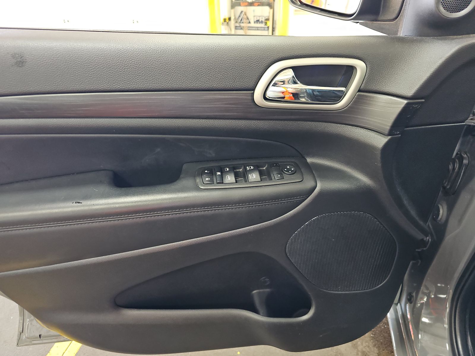 2022 Jeep Grand Cherokee Laredo X AWD