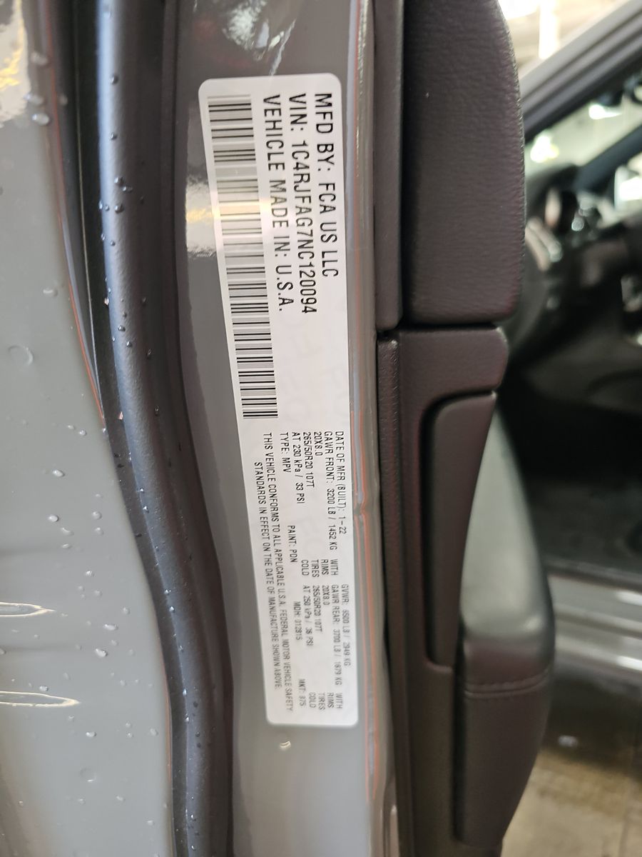 2022 Jeep Grand Cherokee Laredo X AWD