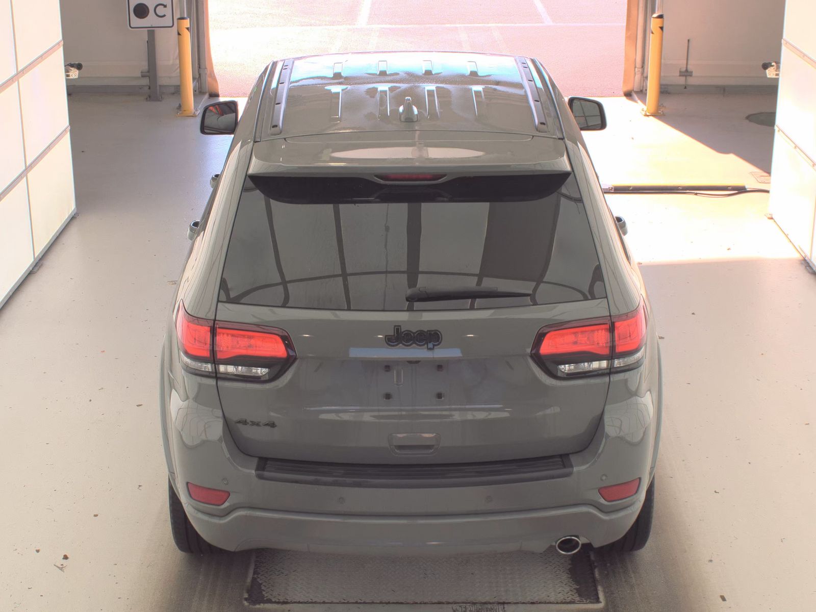 2022 Jeep Grand Cherokee Laredo X AWD