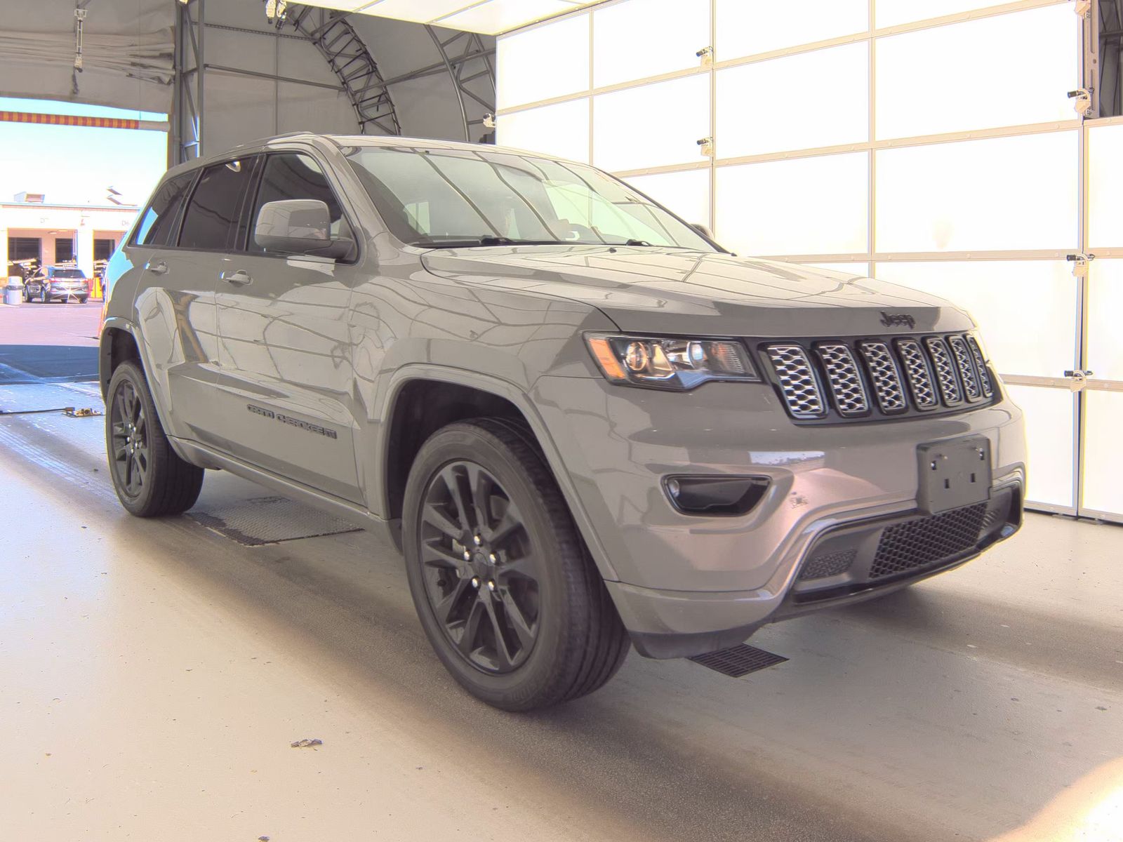 2022 Jeep Grand Cherokee Laredo X AWD