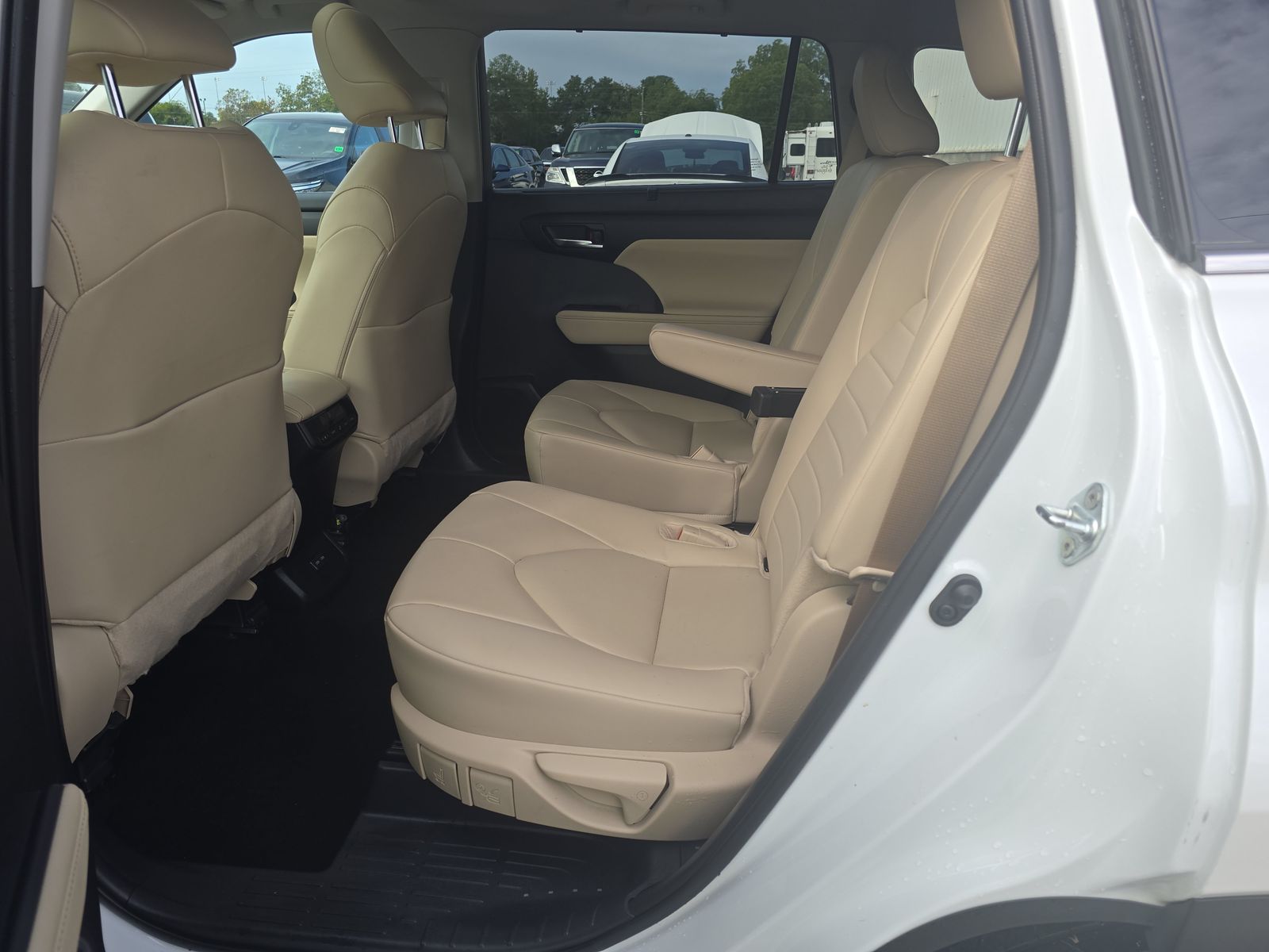 2024 Toyota Highlander XLE AWD