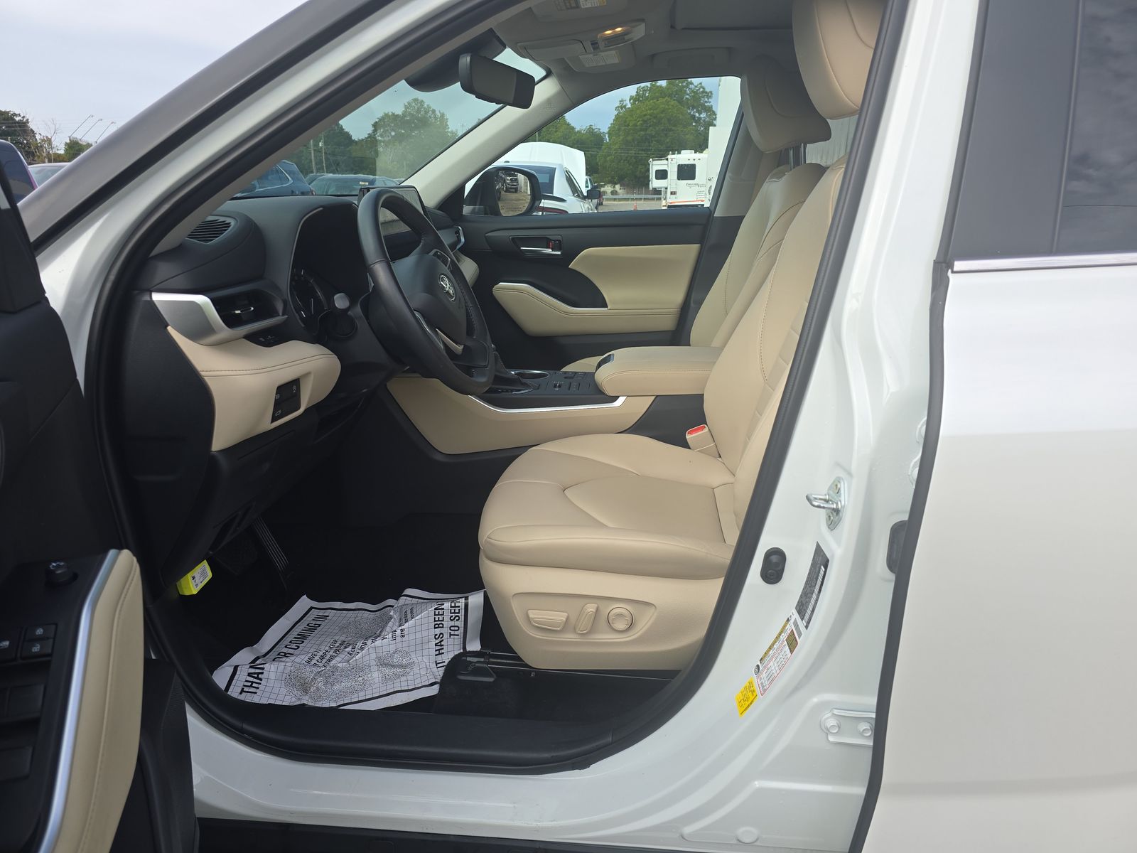 2024 Toyota Highlander XLE AWD