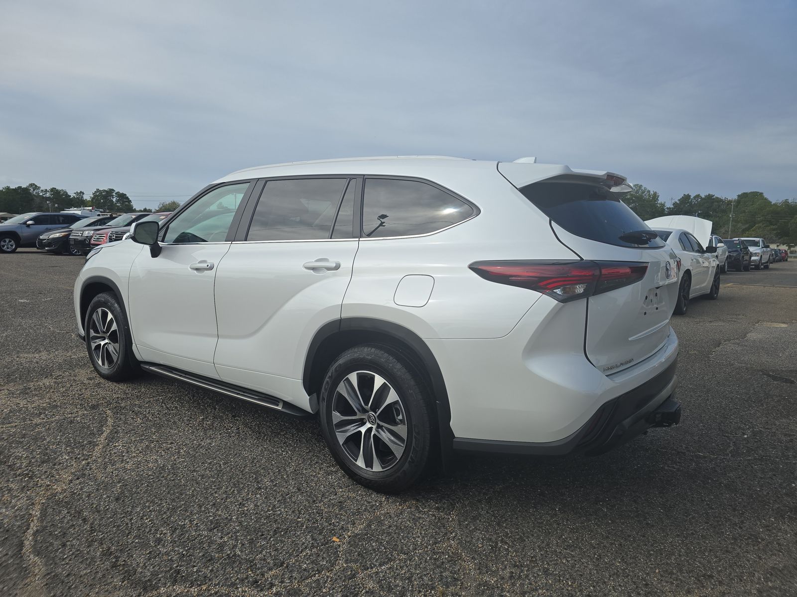 2024 Toyota Highlander XLE AWD