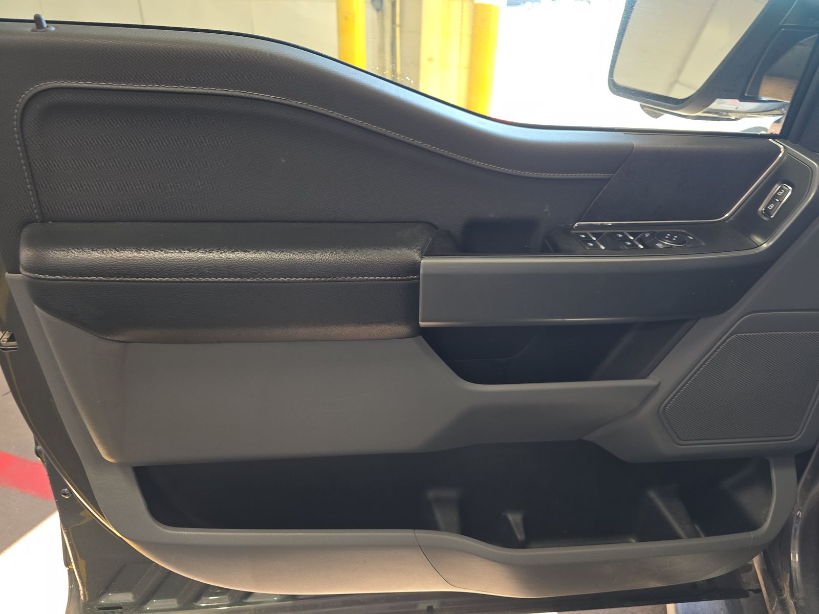 2024 Ford F-150 Hybrid XLT AWD