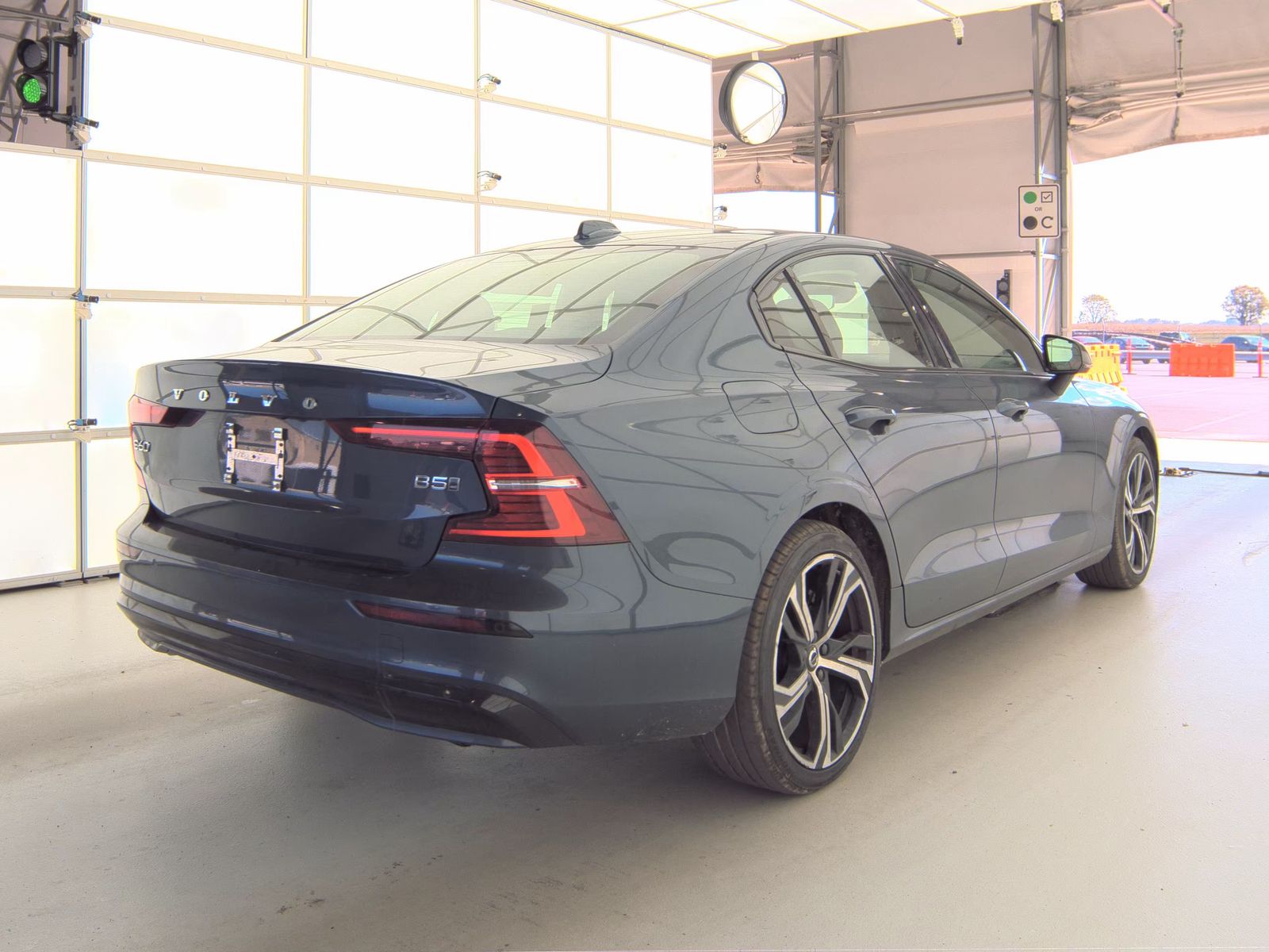 2024 Volvo S60 B5 Core AWD